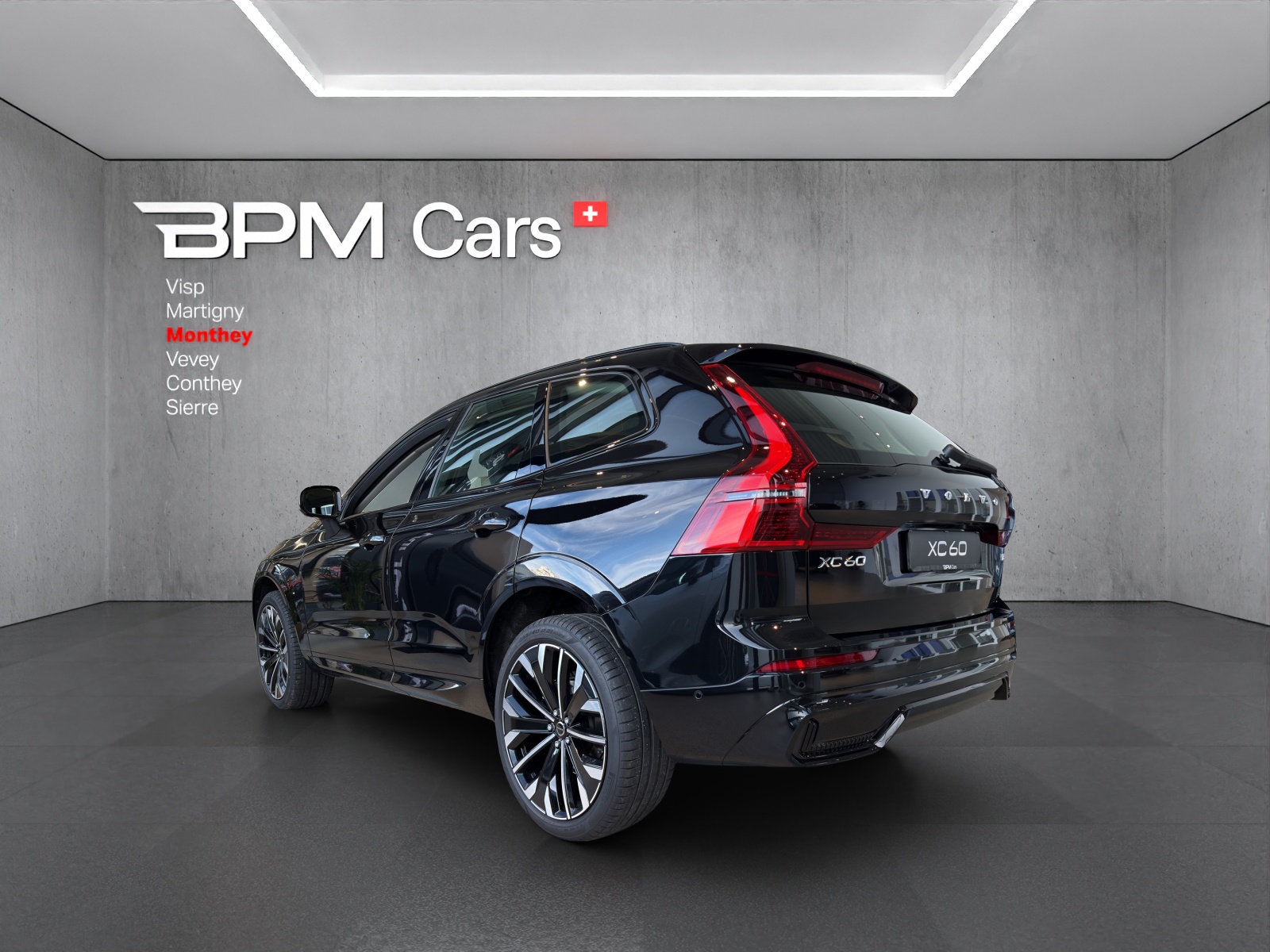 VOLVO XC60 B5 Benzin Mild Hybrid AWD Ultra Dark Geartronic - 6