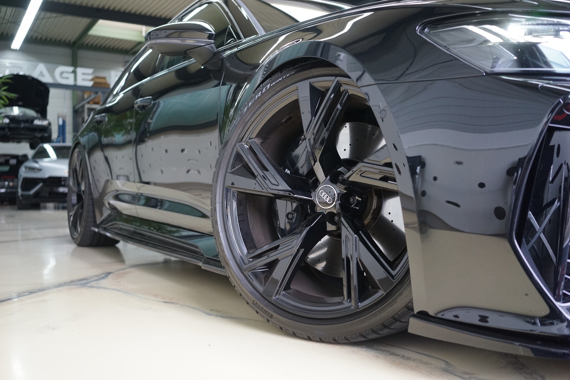 AUDI RS6 Avant 4.0 TFSI V8 quattro - 14