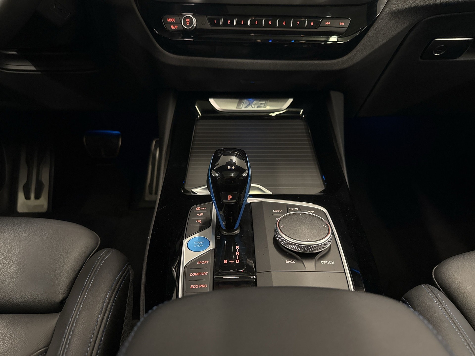 BMW iX3 Impressive - 13