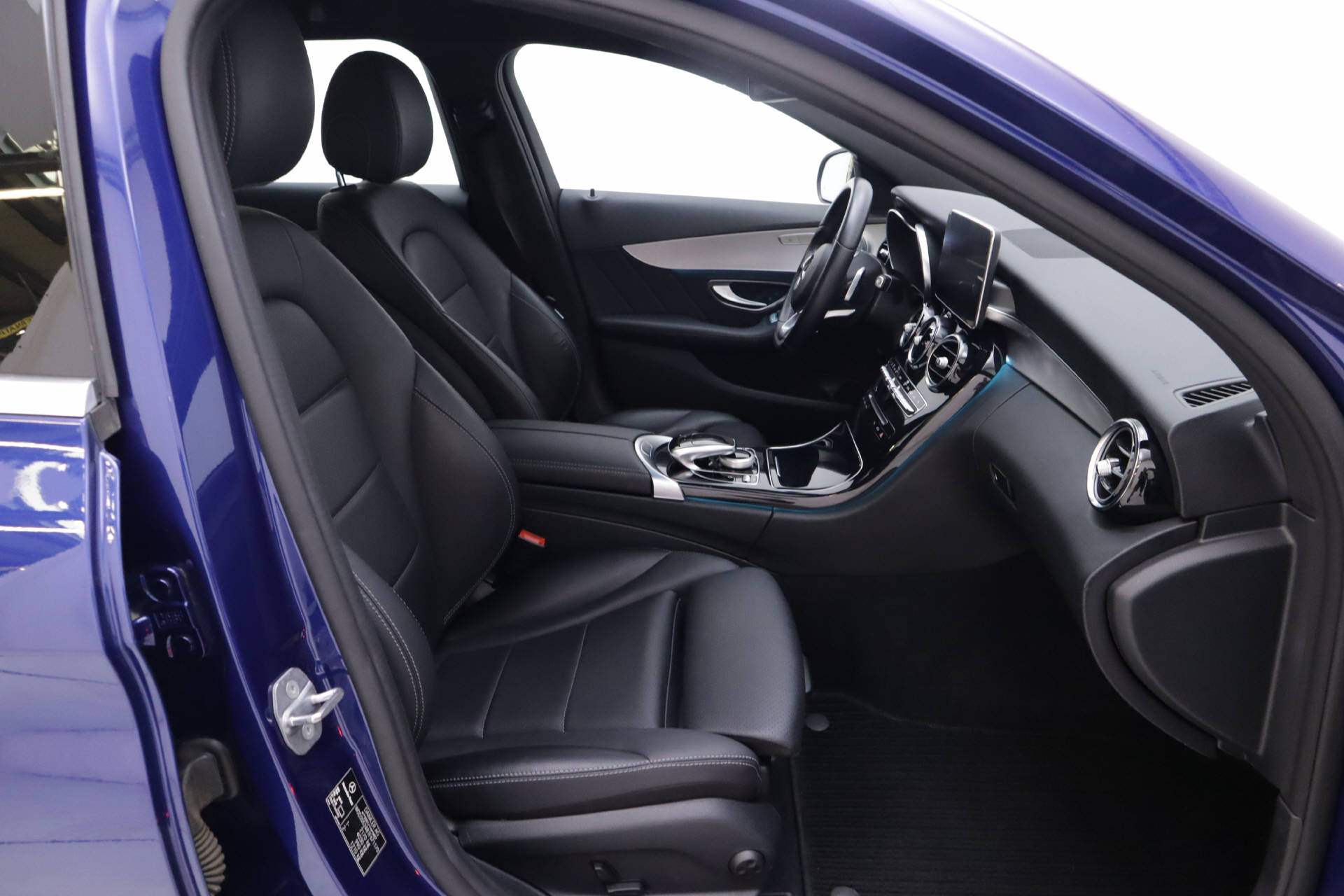 MERCEDES-BENZ C 300 AMG Line Kombi-6