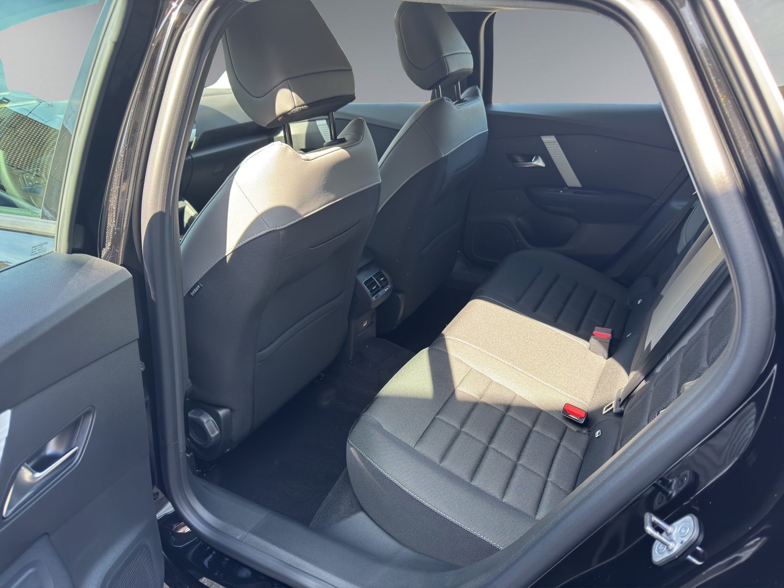 CITROEN C4 1.2 Hybrid You+ - 5