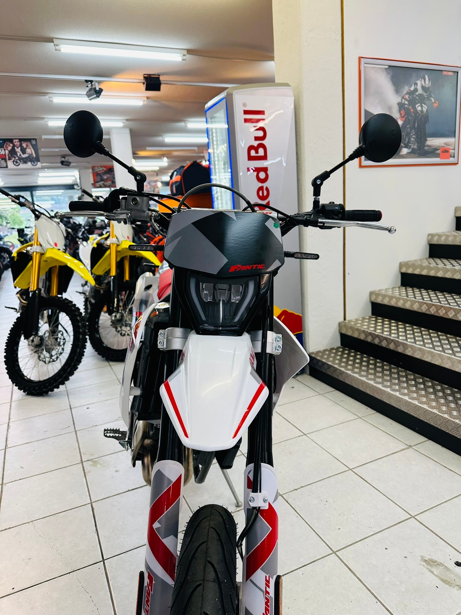 FANTIC Motard 125 Performance - 7