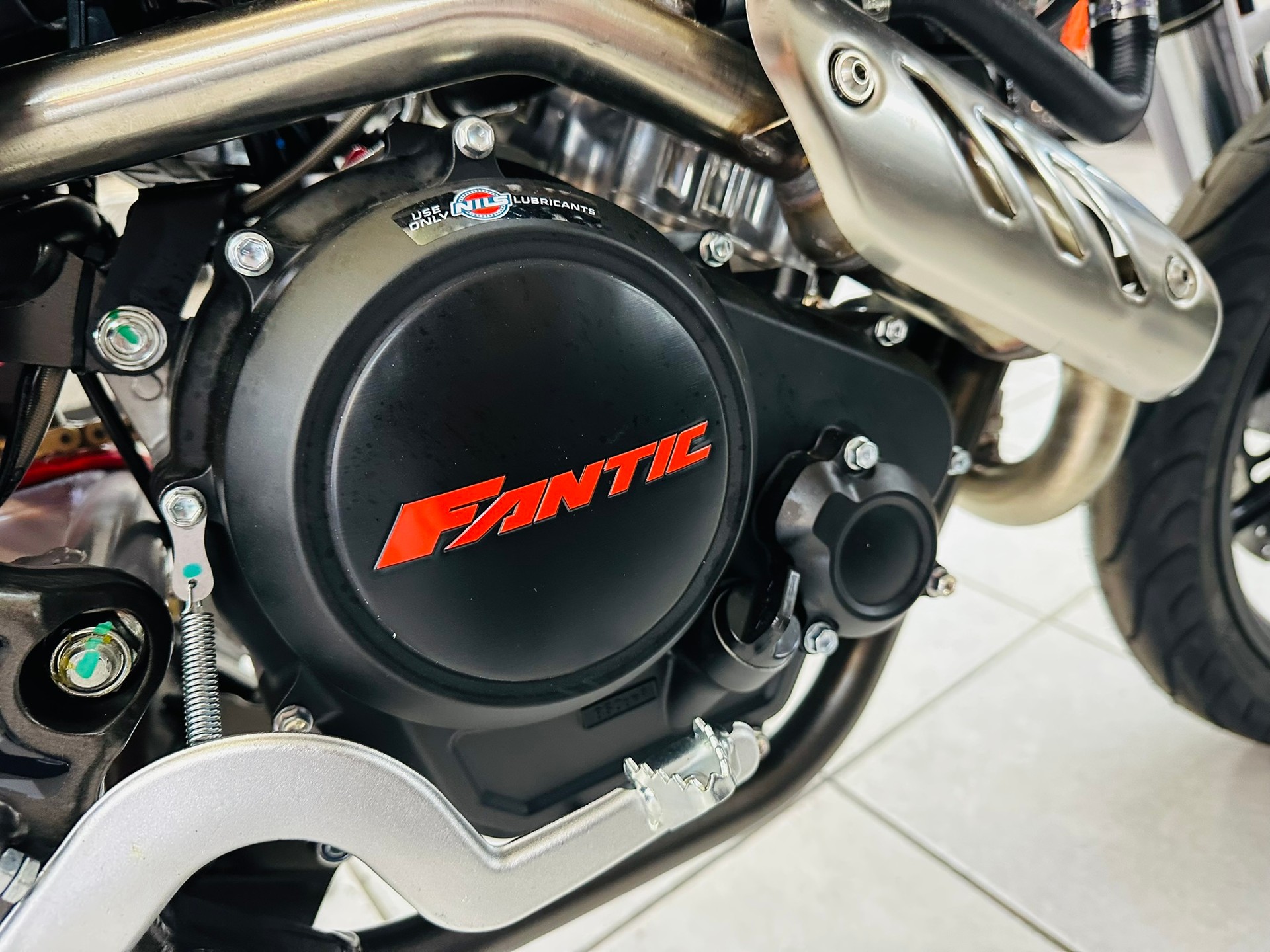 FANTIC Motard 125 Performance - 3