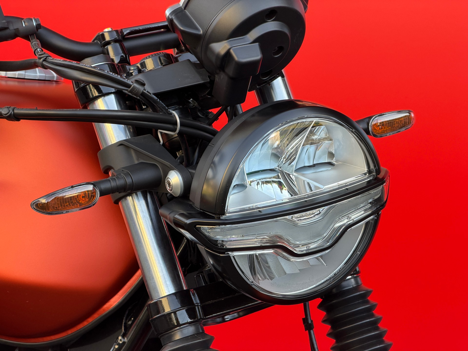 MOTO GUZZI V7 IV 850 Stone (35kW) - 10