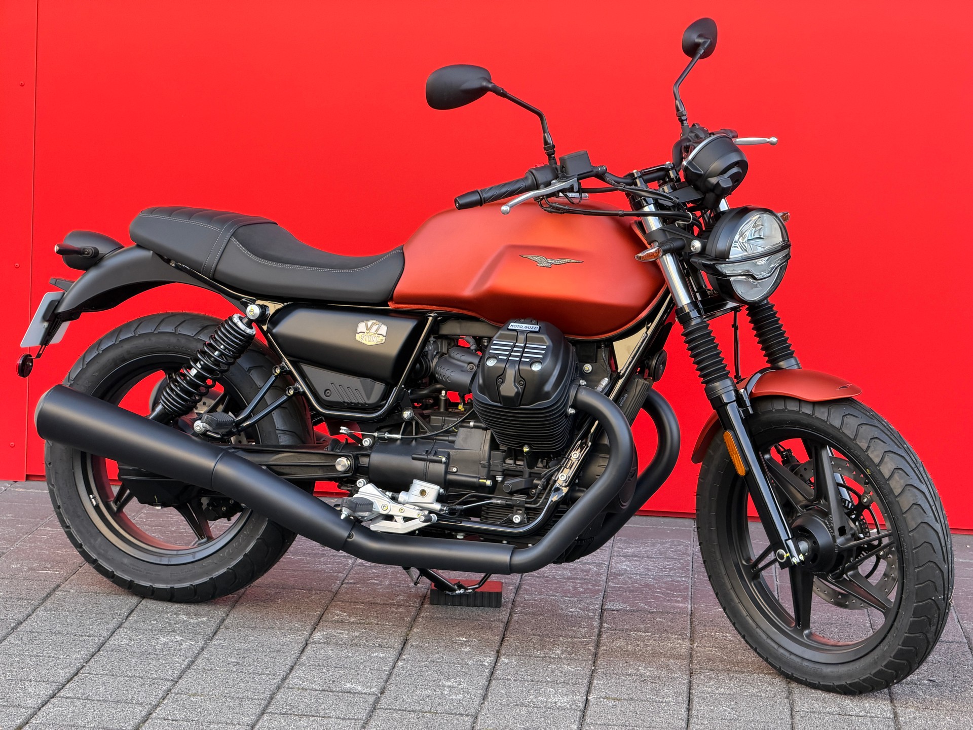MOTO GUZZI V7 IV 850 Stone (35kW) - 2