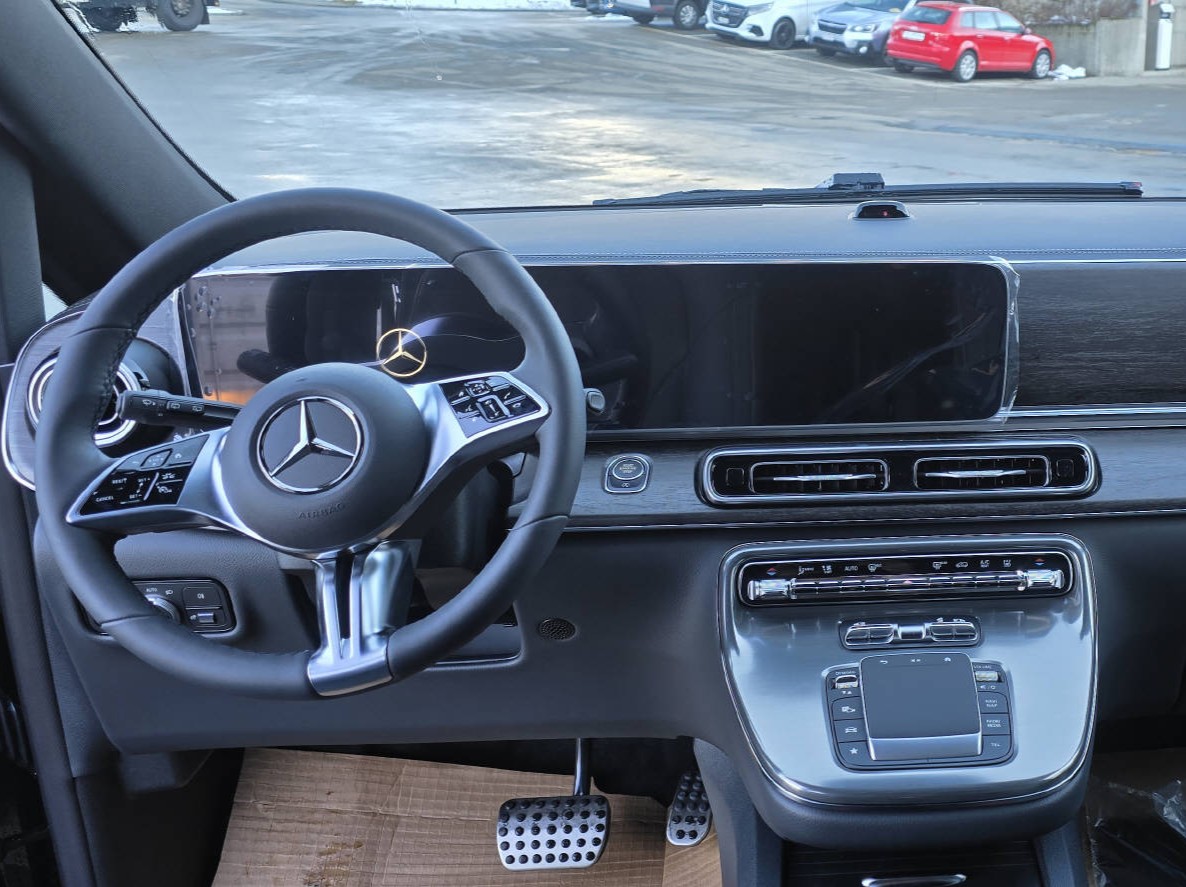 MERCEDES-BENZ V 300d Swiss Edition L 4x4 - 11