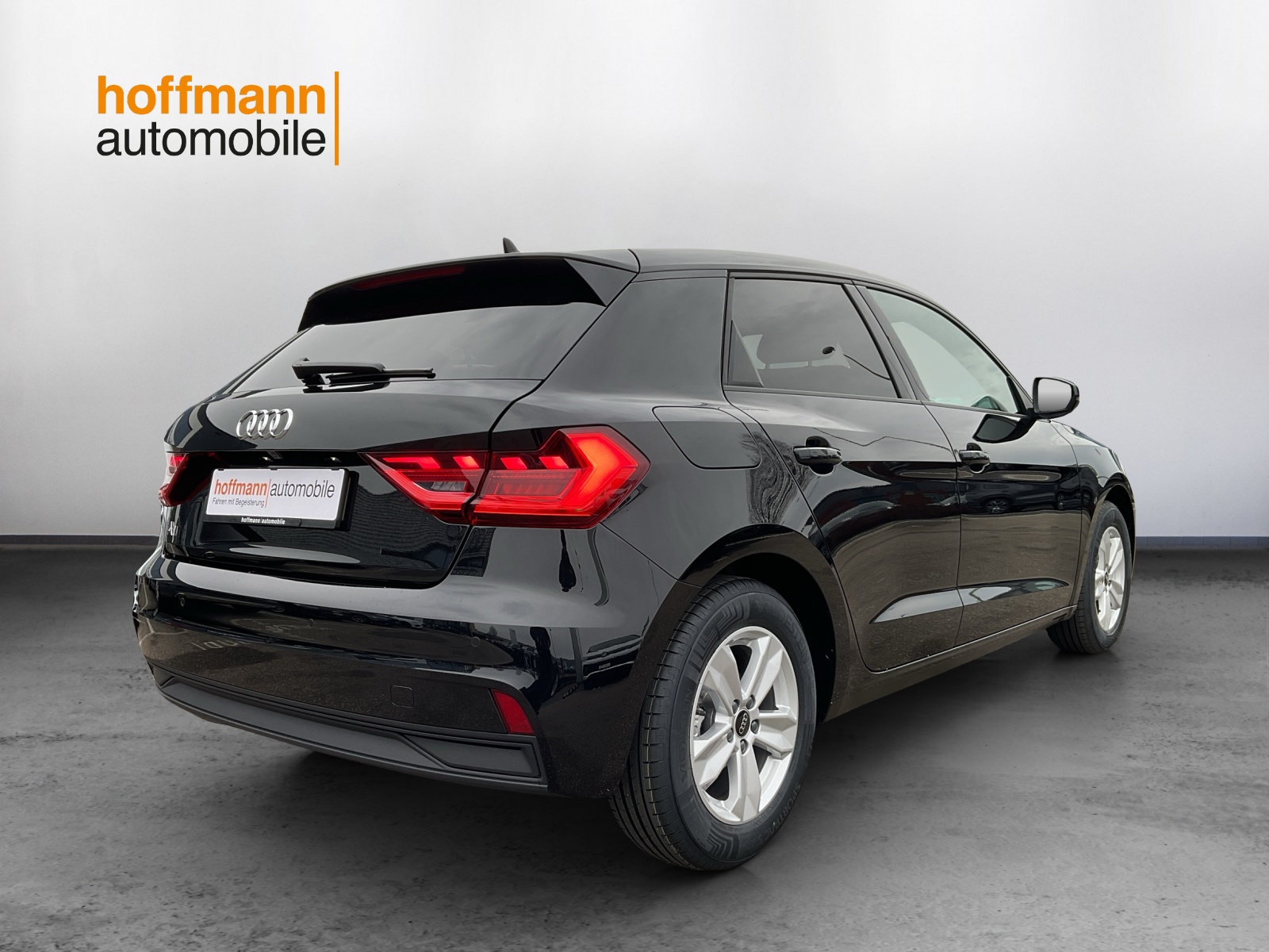 AUDI A1 Sportback 30 TFSI Attraction S-tronic - 4