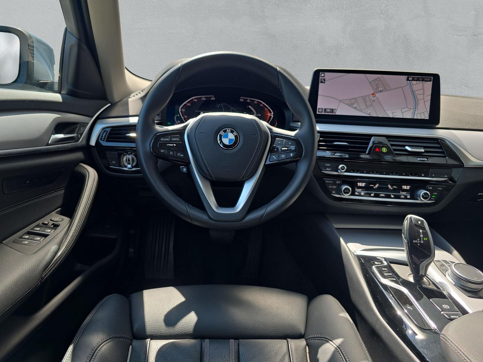 BMW 530i xDrive G30 (CH) - 21