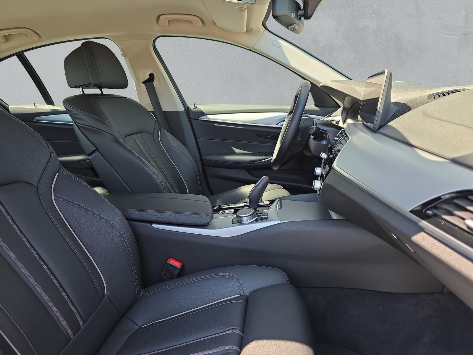 BMW 530i xDrive G30 (CH) - 14