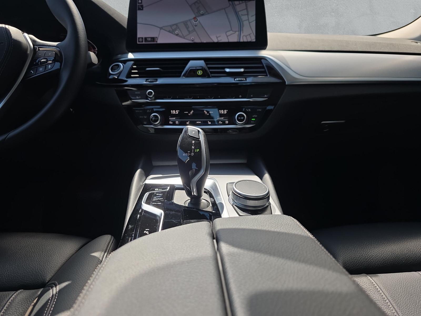 BMW 530i xDrive G30 (CH) - 18