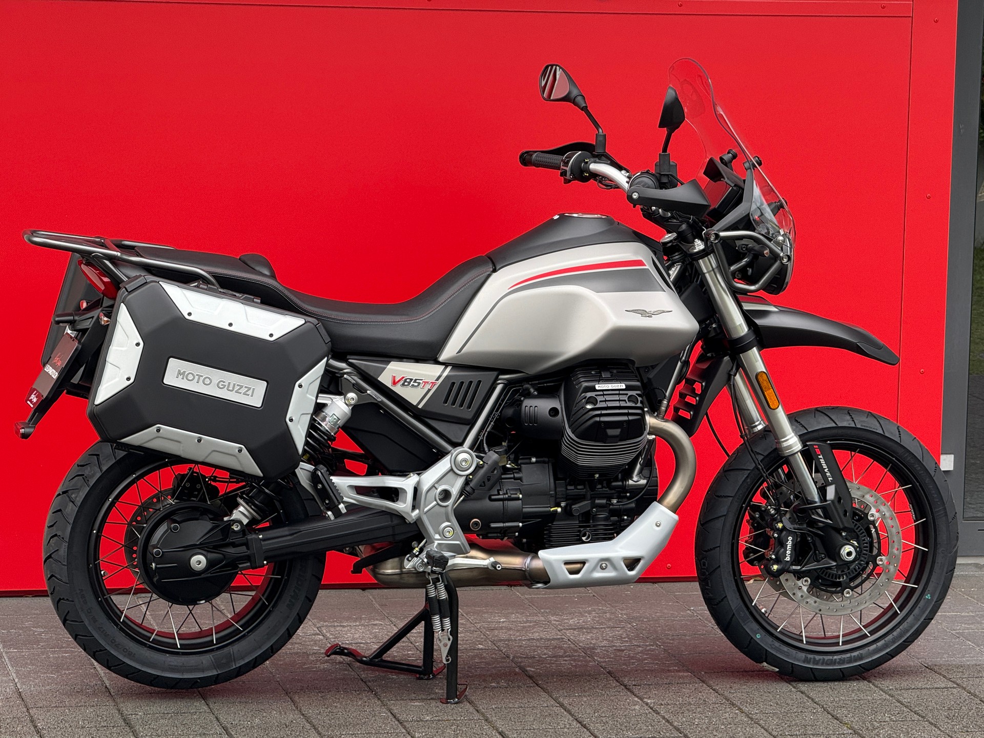 MOTO GUZZI V85 TT Travel Pack (35kW) - 16