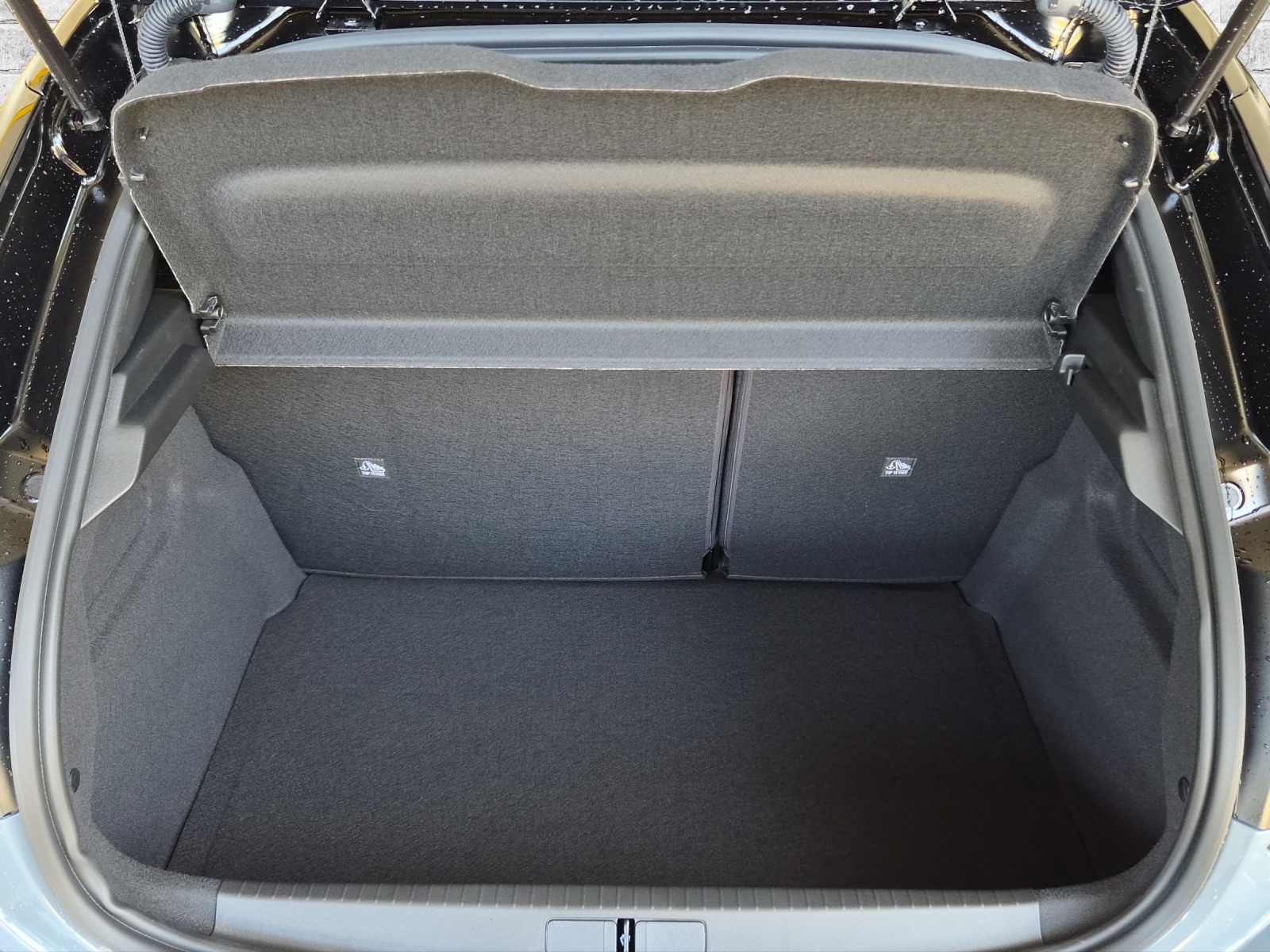 OPEL Corsa 1.2 T Hybrid Viva - 9