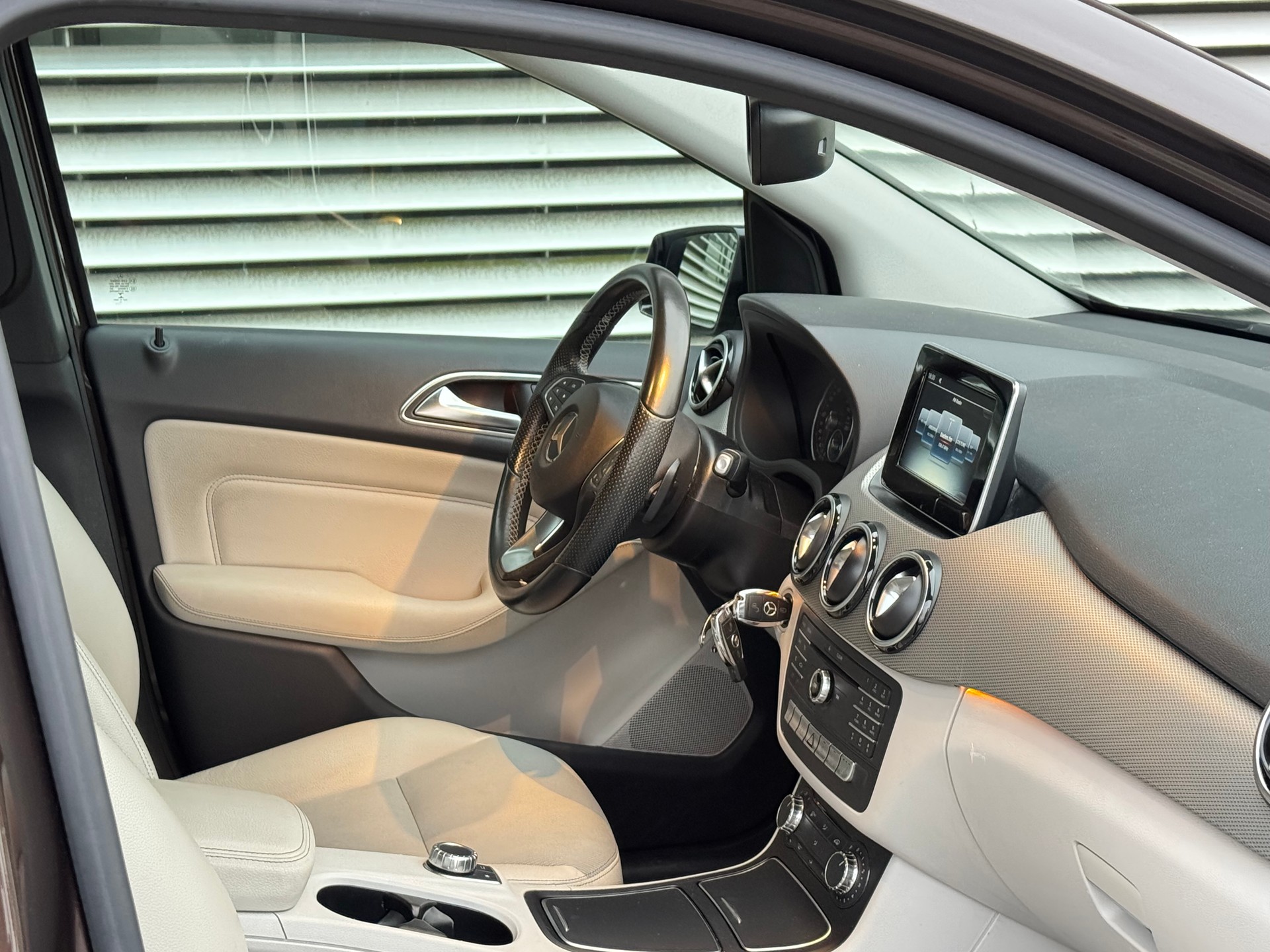 MERCEDES-BENZ B 200 CDI Urban 7G-DCT - 12