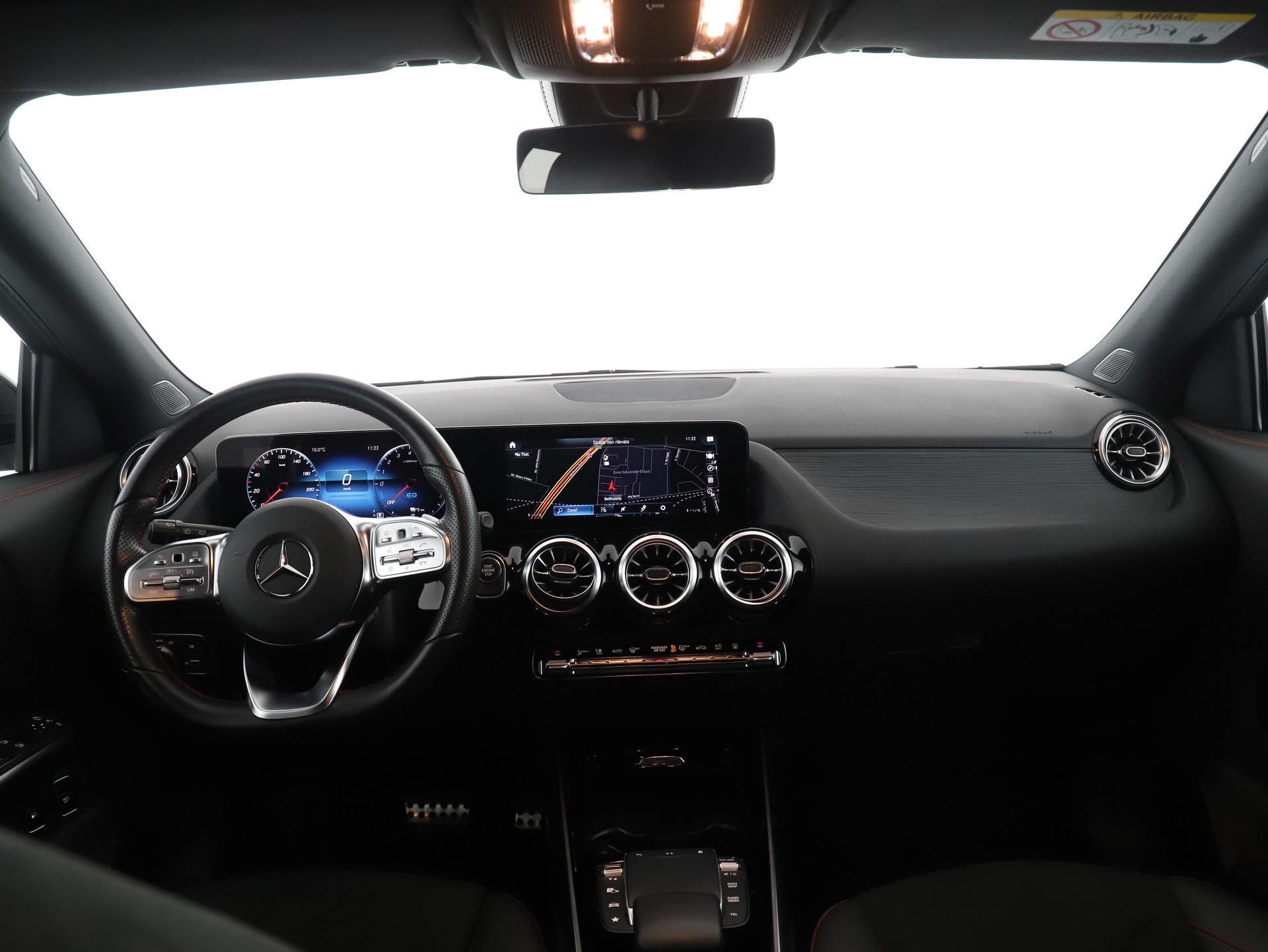 MERCEDES-BENZ GLA 250e AMG Line 8G-DCT - 12