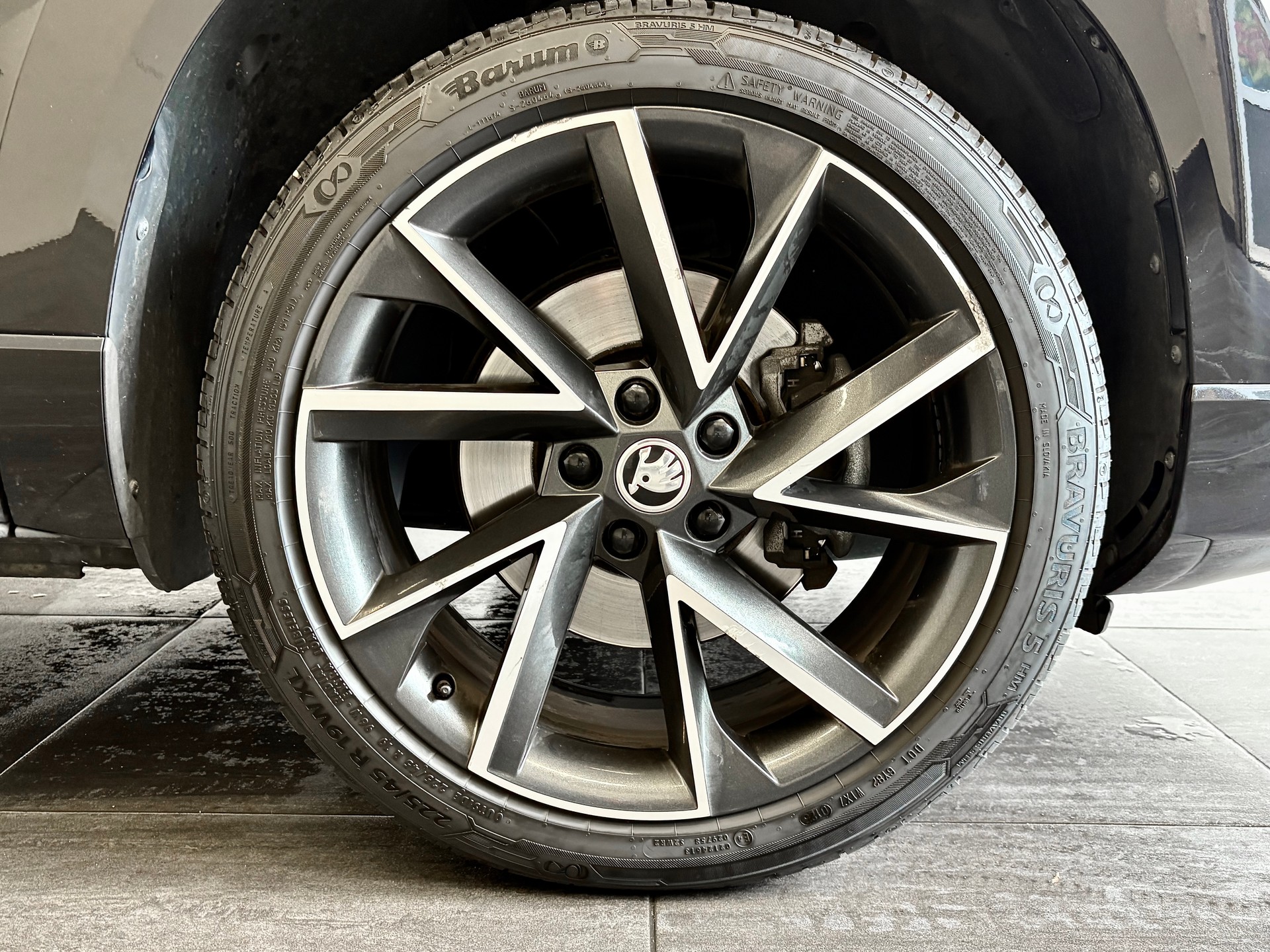 SKODA Karoq 2.0 TSI SportLine 4x4 DSG - 17