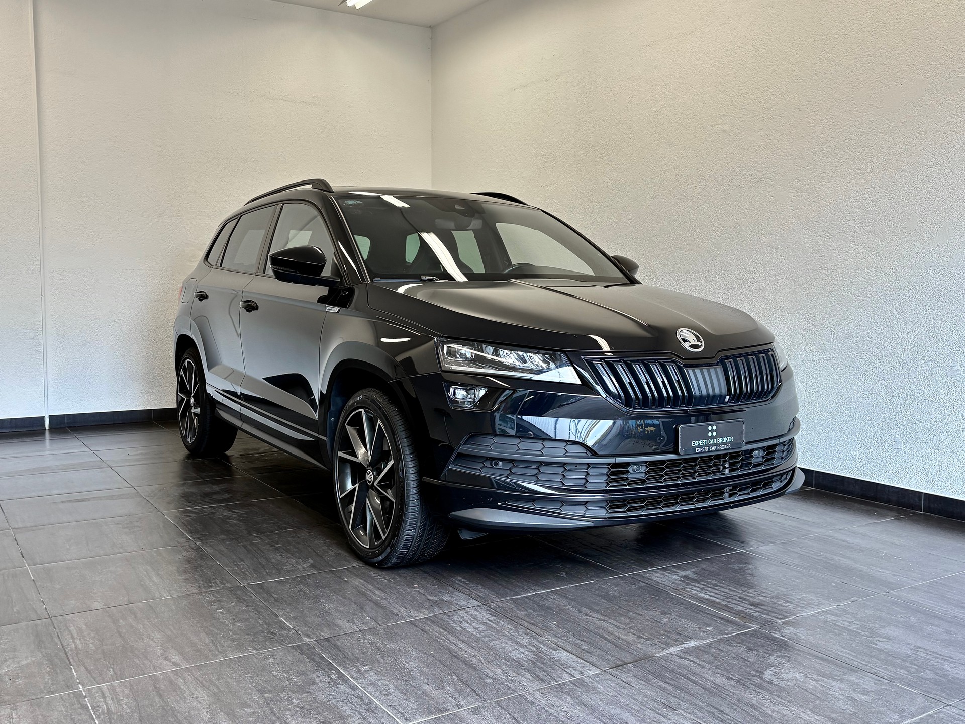 SKODA Karoq 2.0 TSI SportLine 4x4 DSG - 2