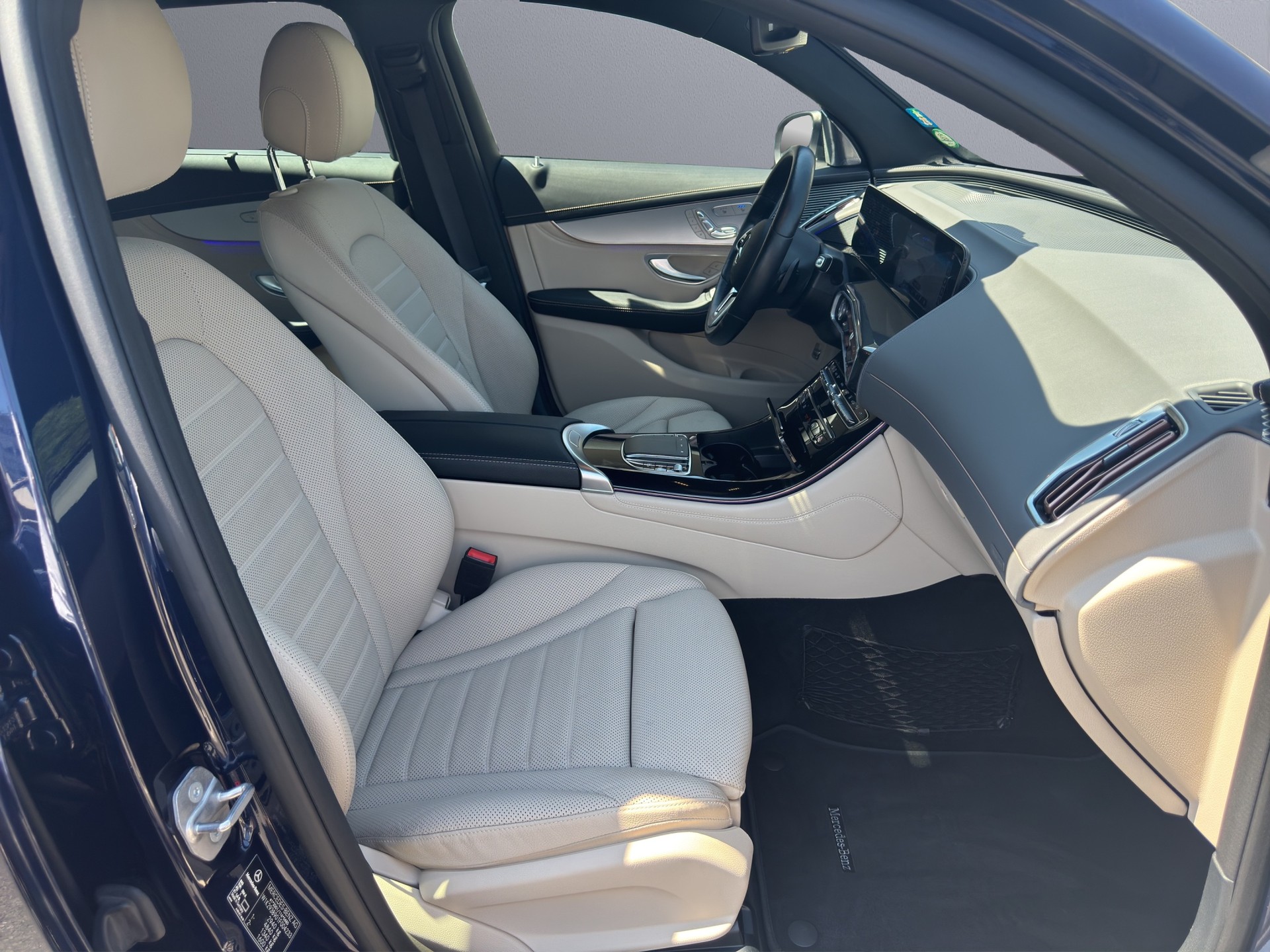 MERCEDES-BENZ EQC 400 4Matic - 16