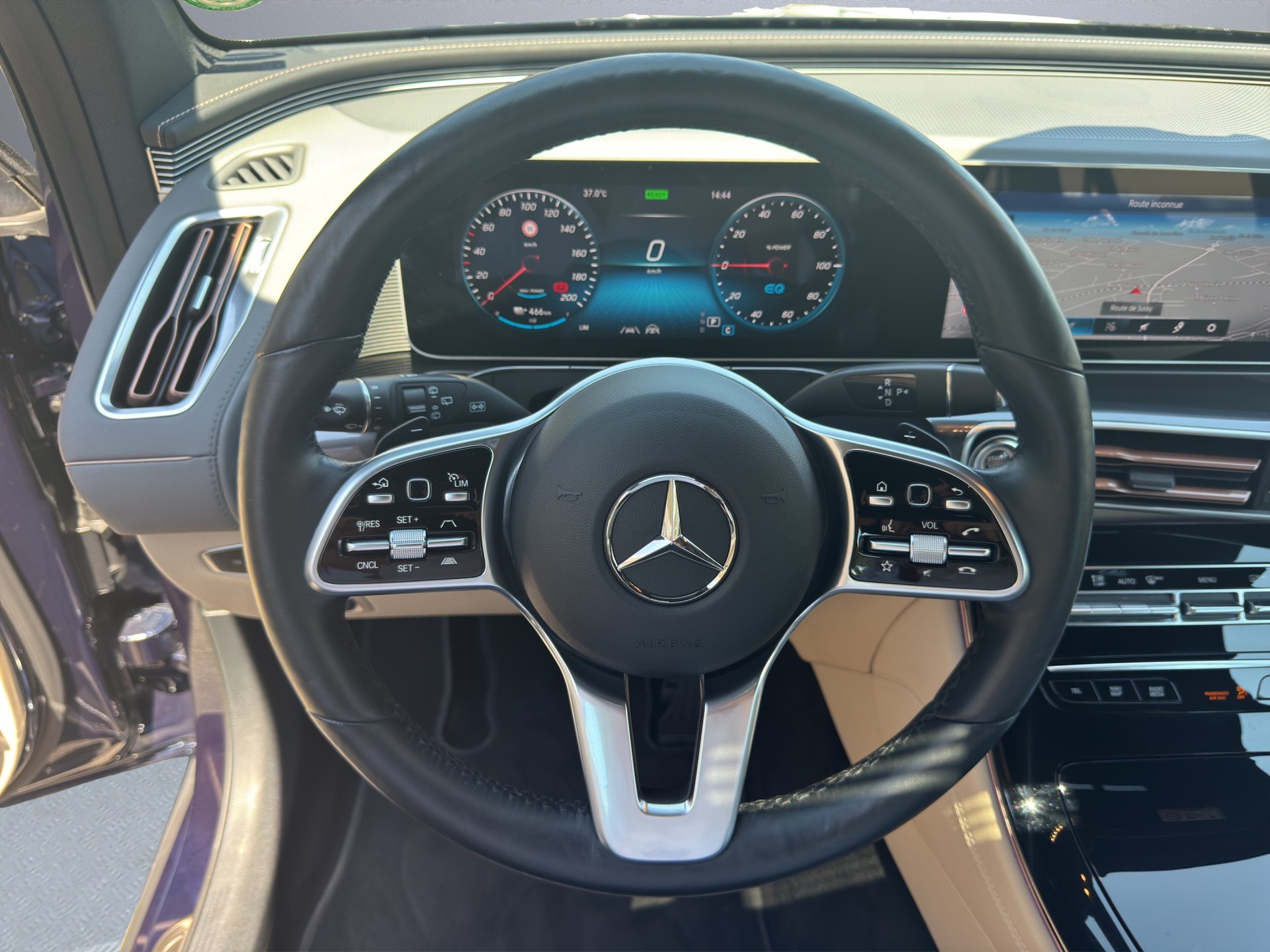 MERCEDES-BENZ EQC 400 4Matic - 12