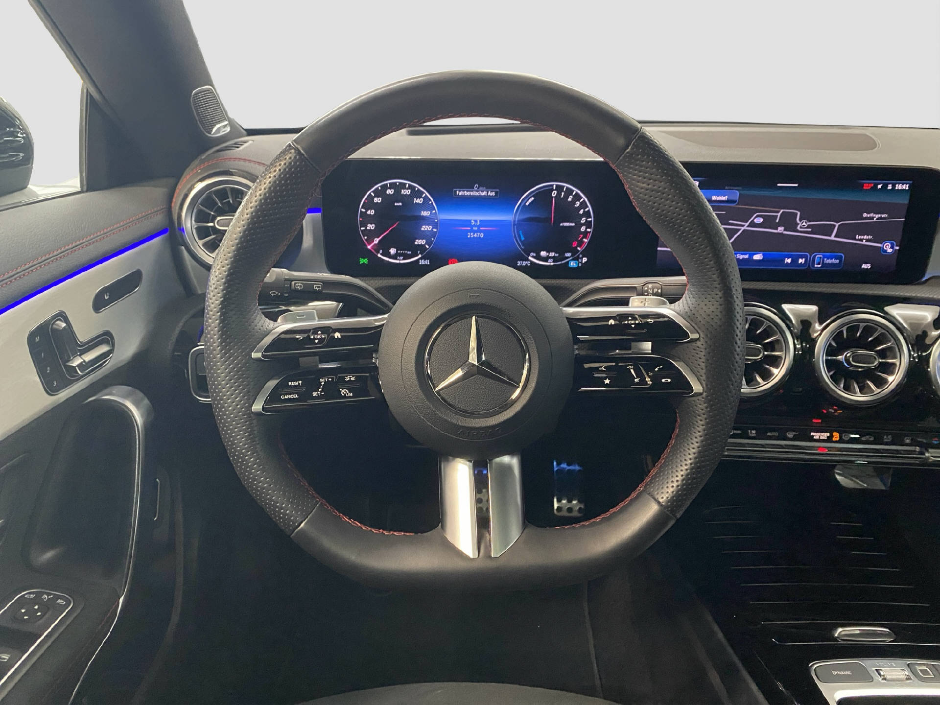 MERCEDES-BENZ CLA 250e AMG Line Shooting Brake - 10