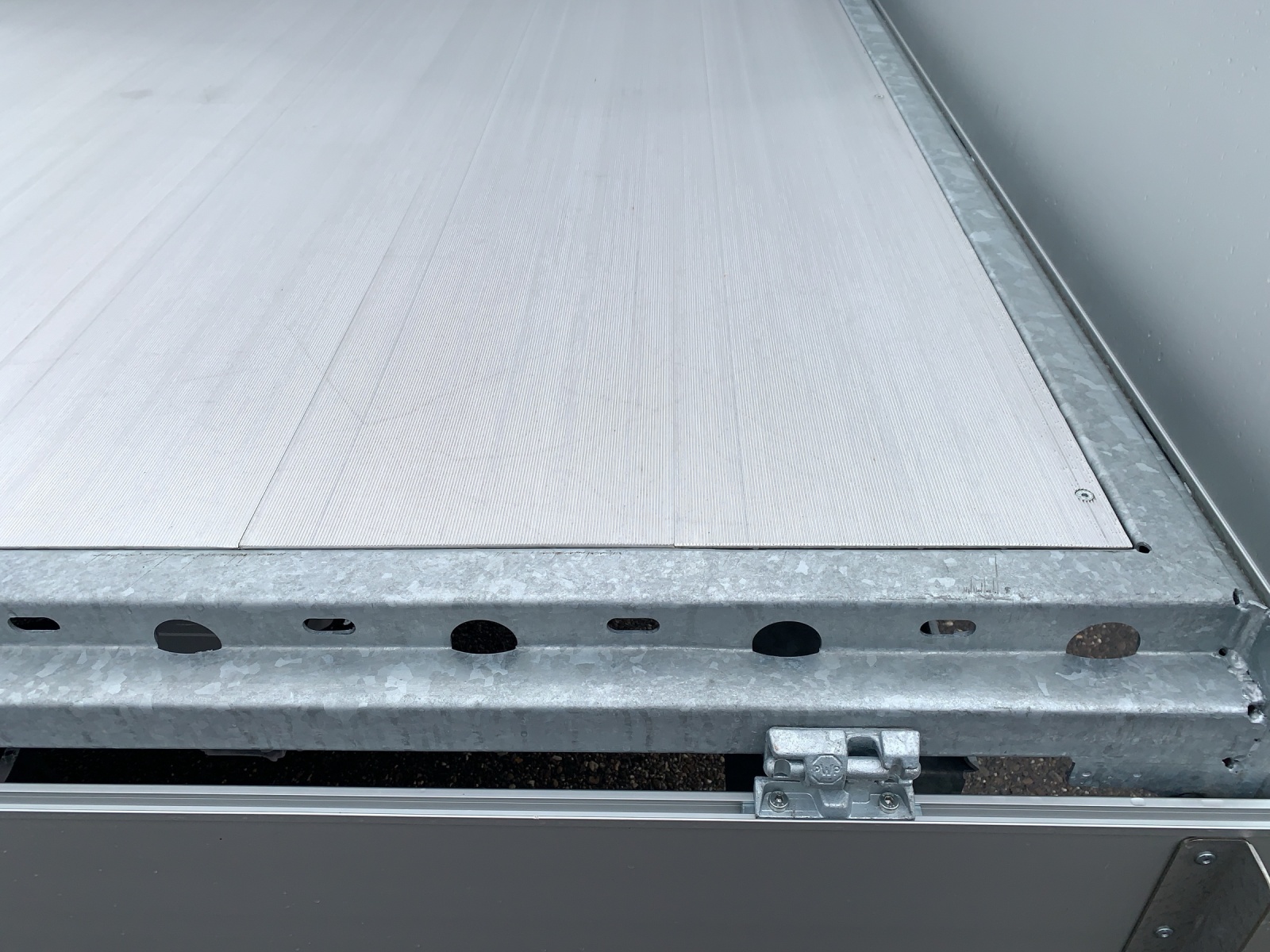 MERCEDES-BENZ Sprinter 317 CDI Lang 9G-TRONIC - 16