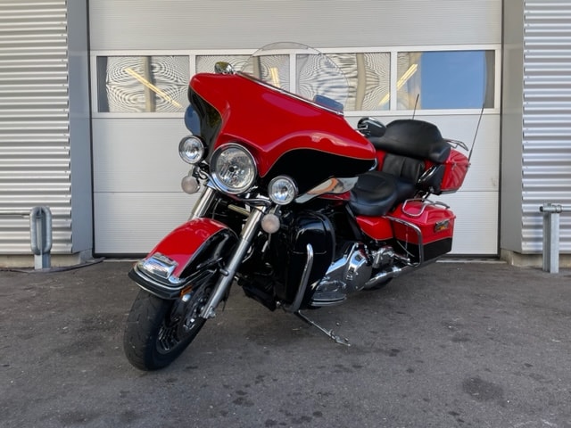 HARLEY-DAVIDSON FLHTK Electra Glide Ultra Limited - 3