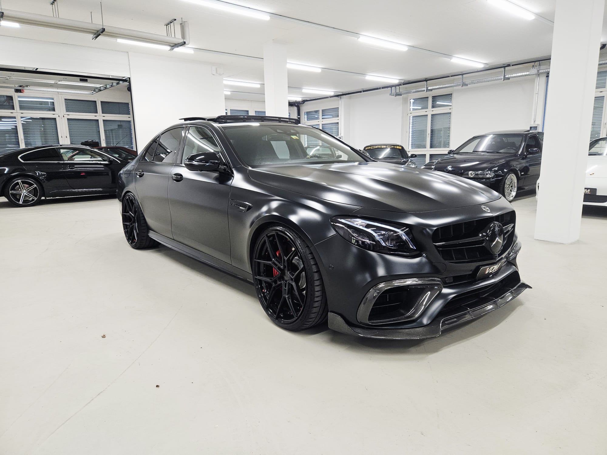 MERCEDES BENZ E 63 AMG