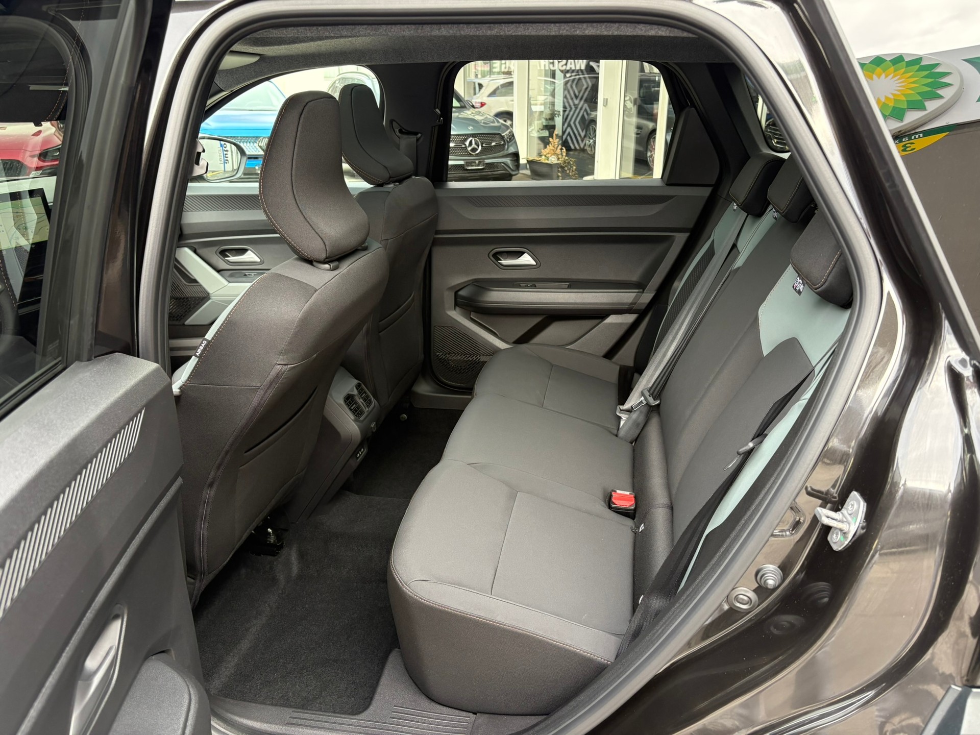 DACIA Bigster TCE 130 48V Extreme 4x4 - 10