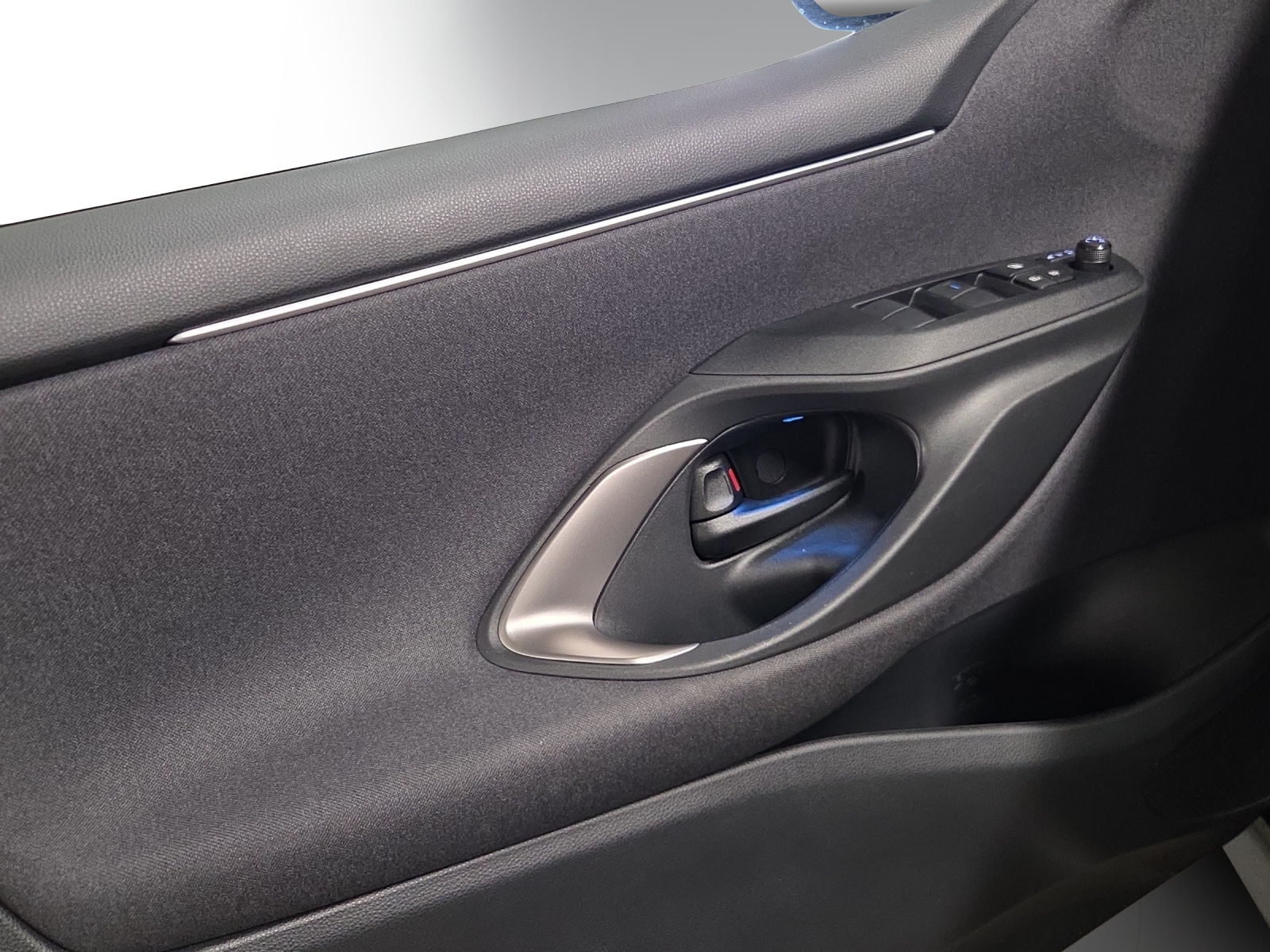 MAZDA 2 Hybrid Select - 8