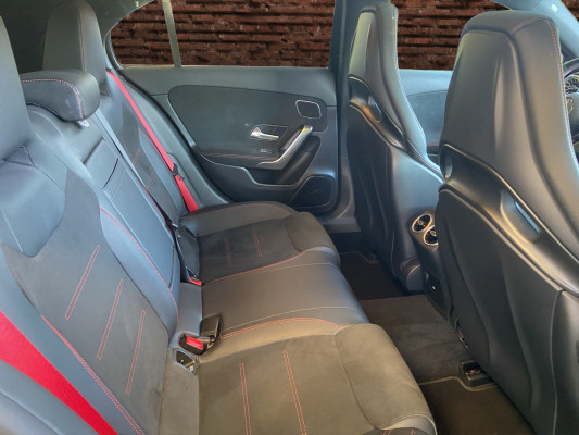 MERCEDES-BENZ A AMG 45 S 4Matic 8G-DCT - 13