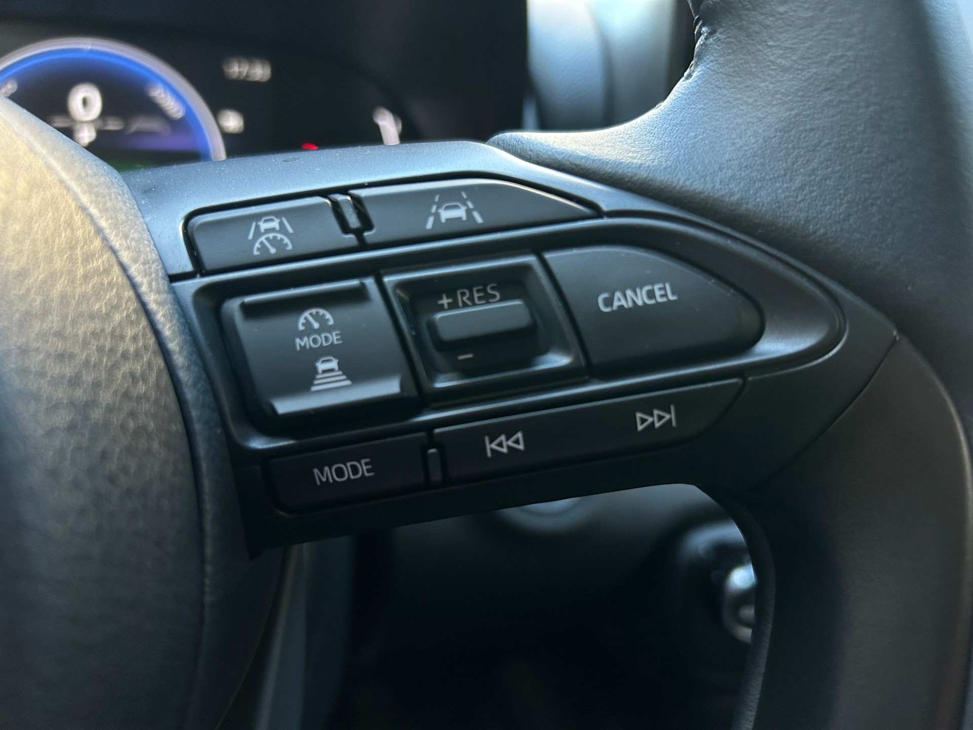 TOYOTA Yaris 1.5 Trend e-CVT - 7