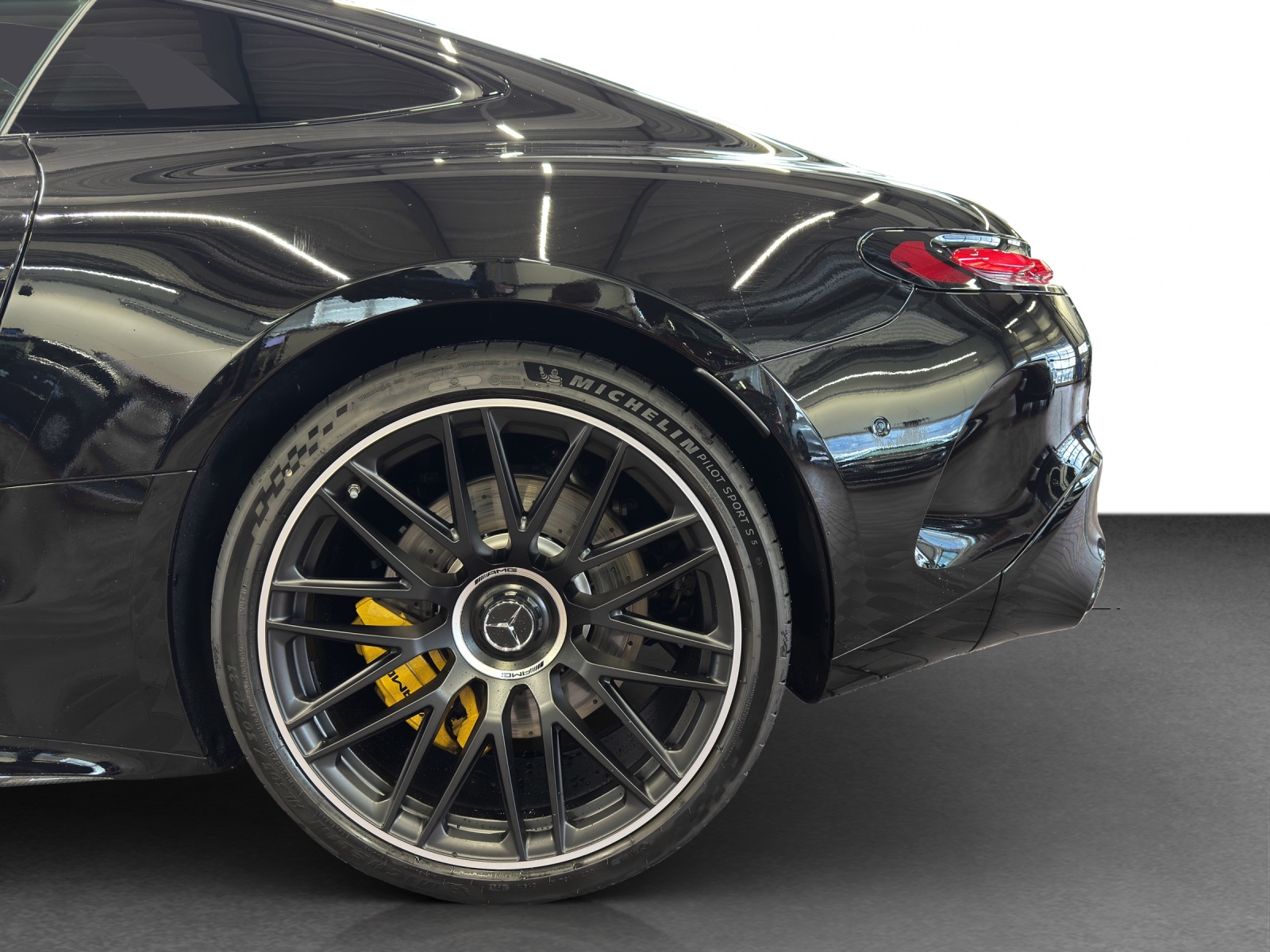 MERCEDES-BENZ AMG GT 63 4M+ Executive - 22