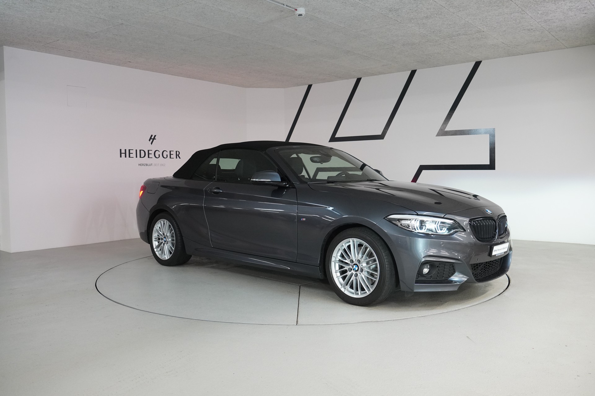 BMW BMW 220i M Sport Cabrio - 3