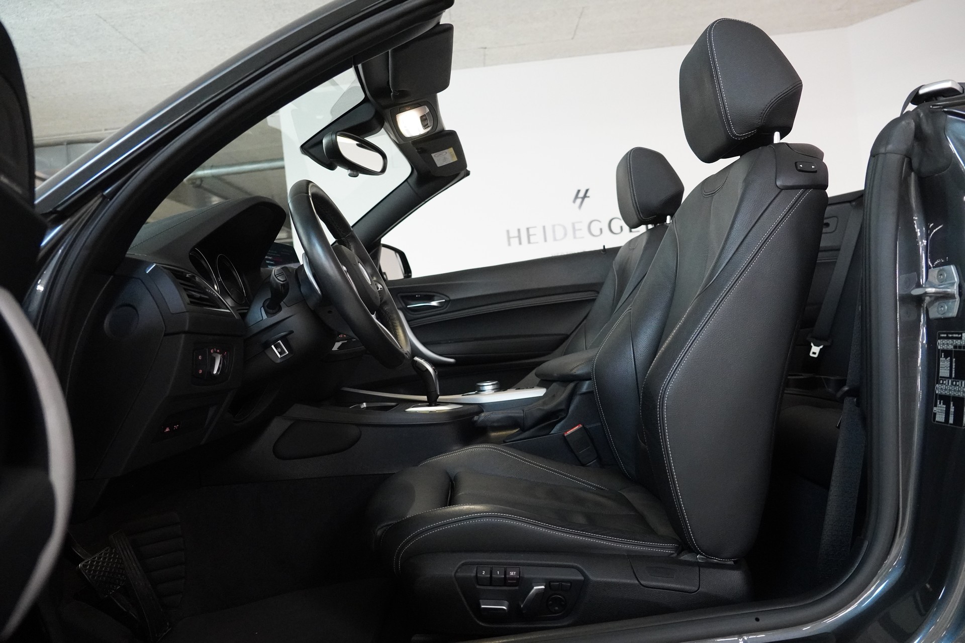 BMW BMW 220i M Sport Cabrio - 19