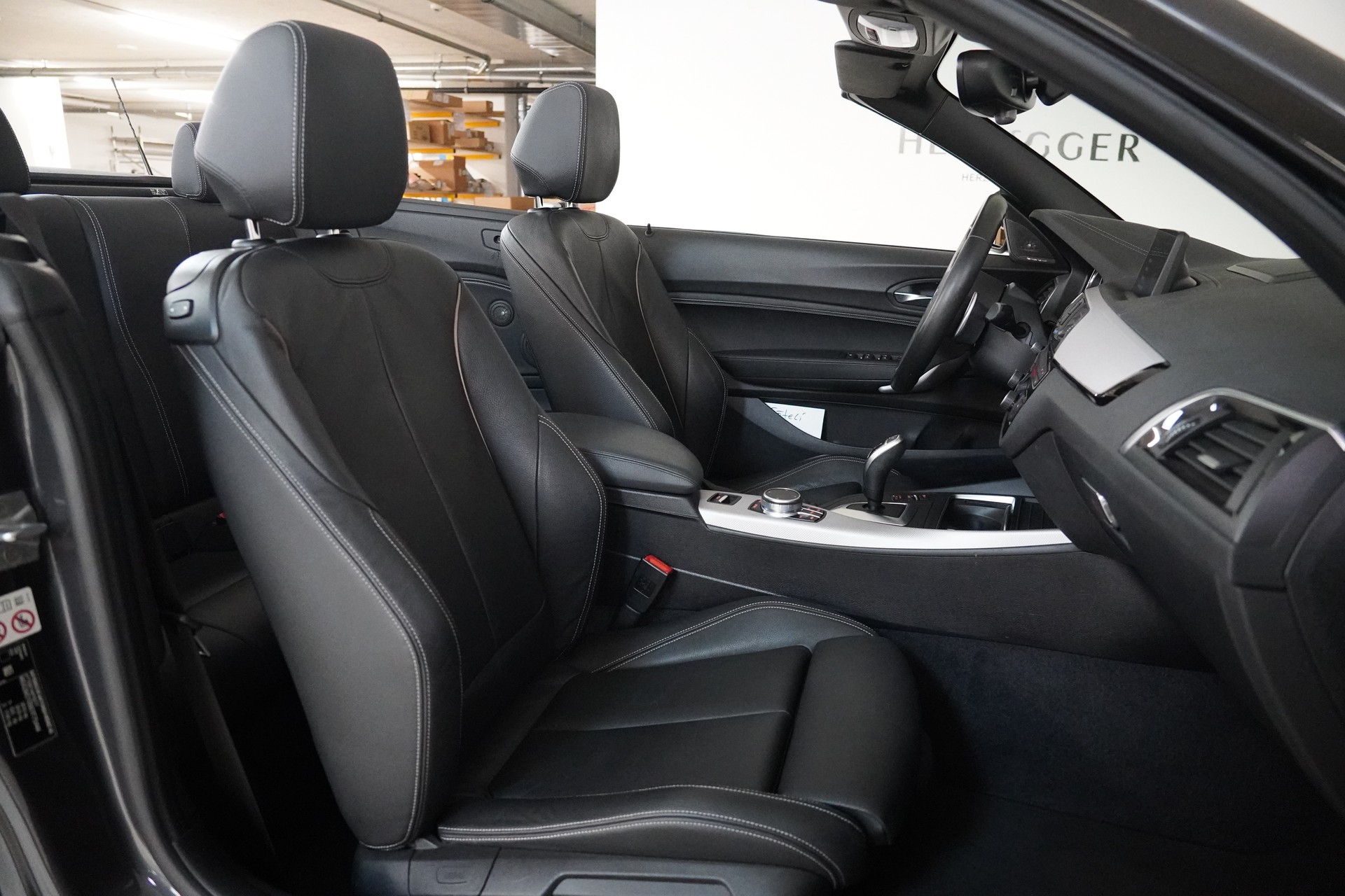 BMW BMW 220i M Sport Cabrio - 23