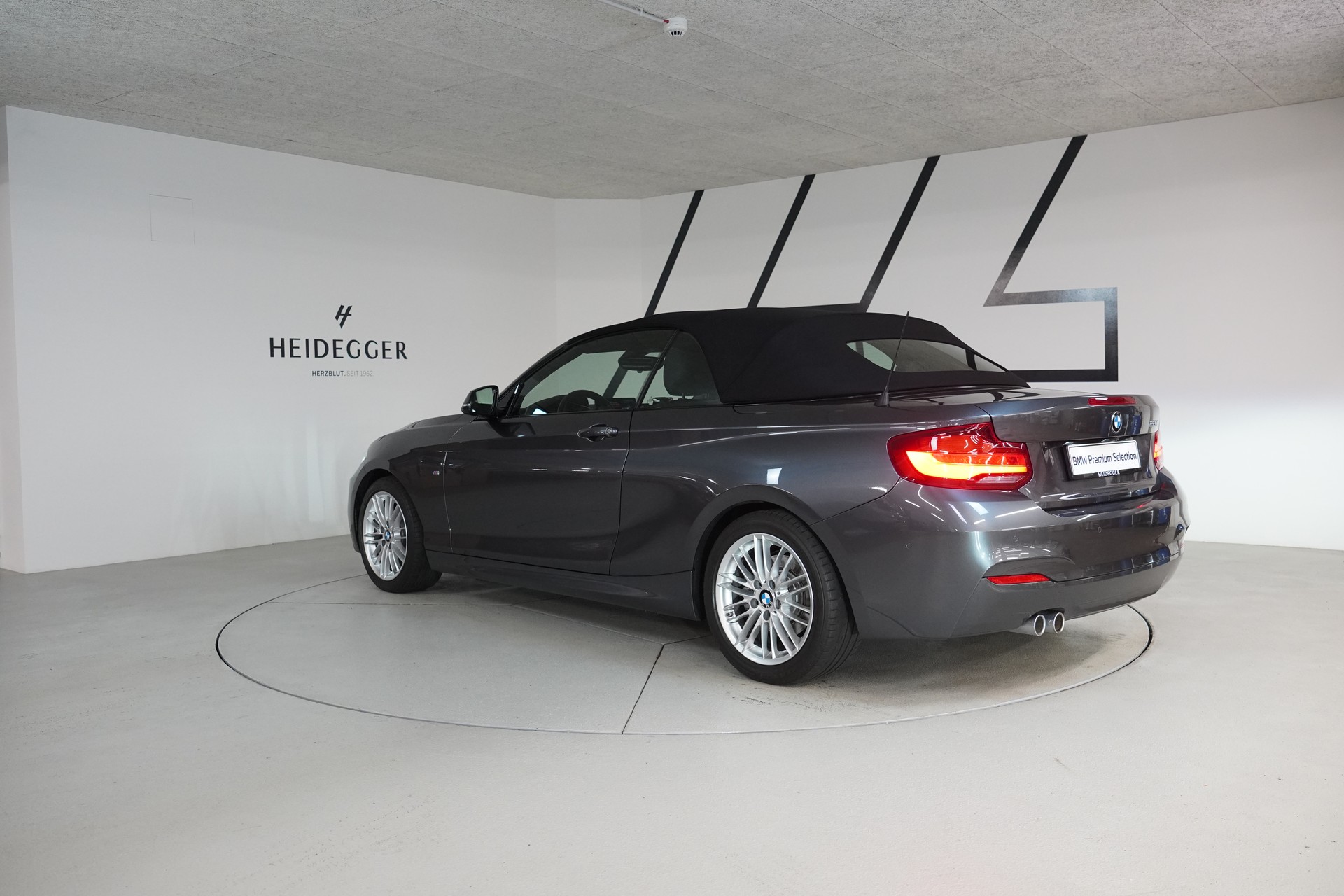BMW BMW 220i M Sport Cabrio - 7