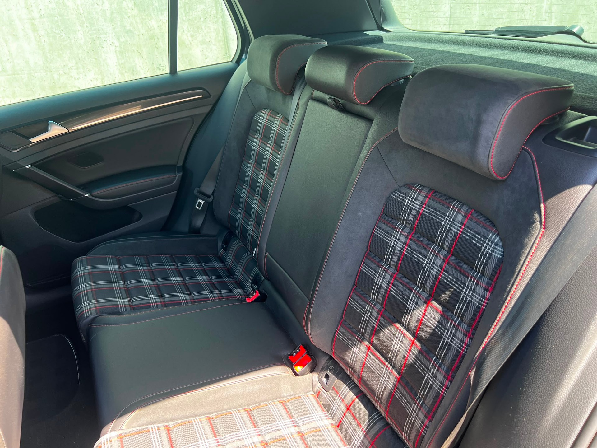 VW Golf 2.0 TSI GTI Performance DSG - 11