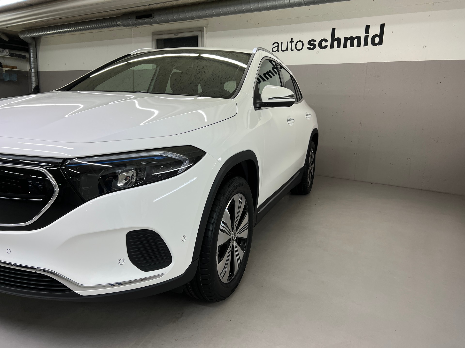 MERCEDES-BENZ EQA 300 4MATIC - 5