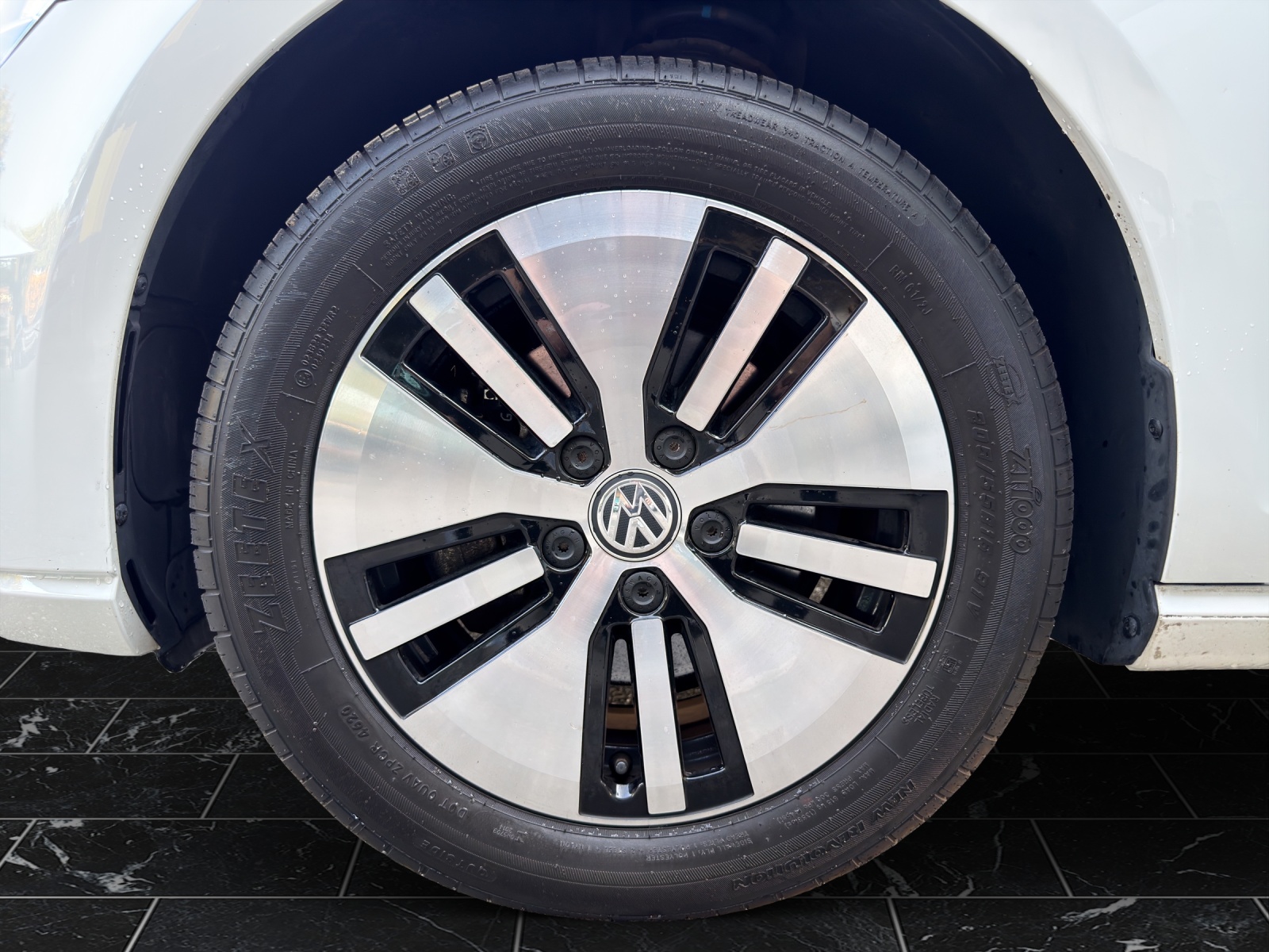 VW Golf VII e - 11