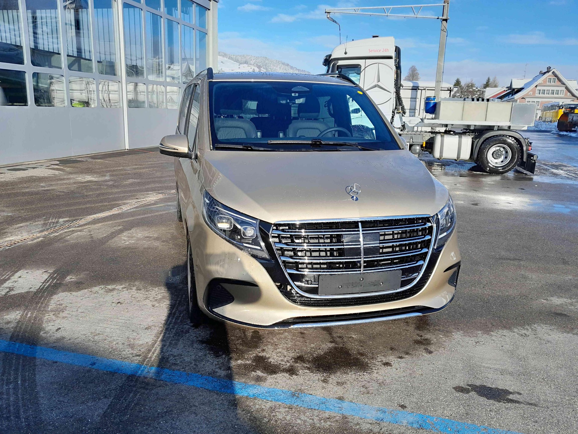 MERCEDES-BENZ V 300d Exclusive L 4x4 - 8