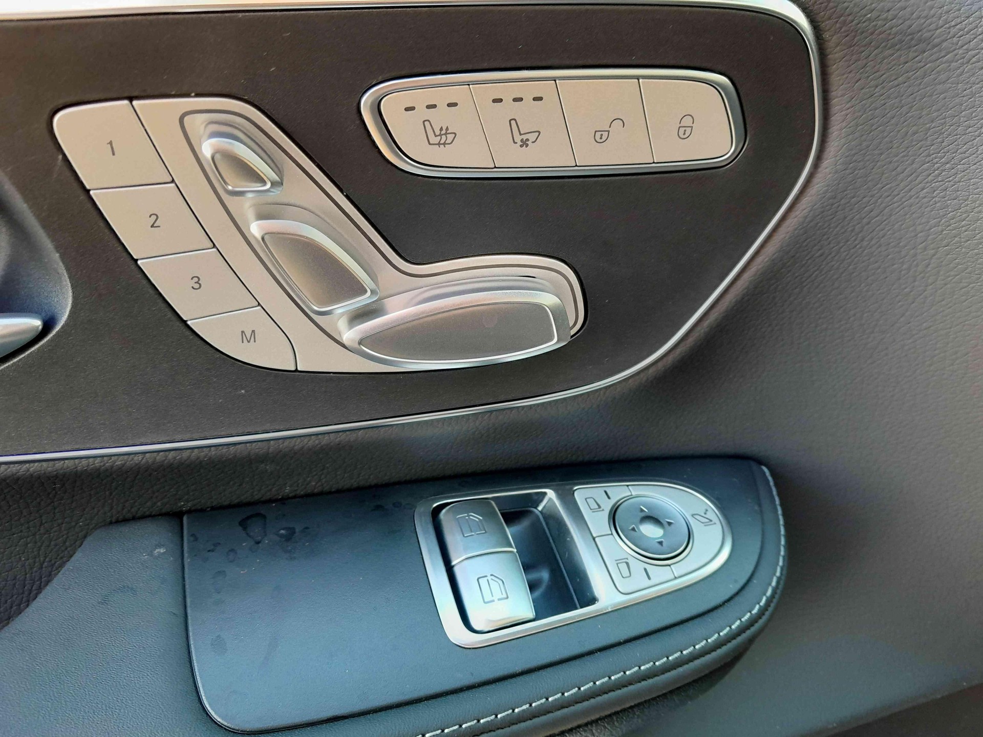 MERCEDES-BENZ V 300d Exclusive L 4x4 - 14