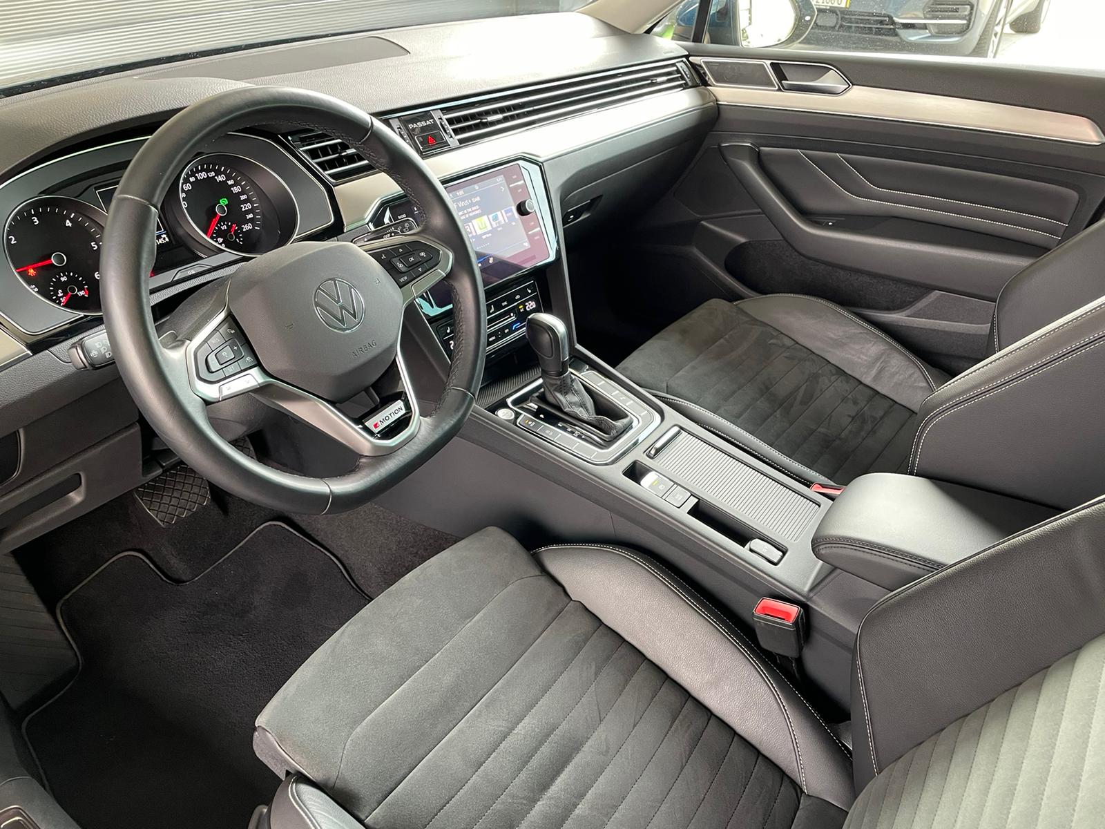 VW Passat Variant 2.0 TDI 200 Elegance DSG 4m-5