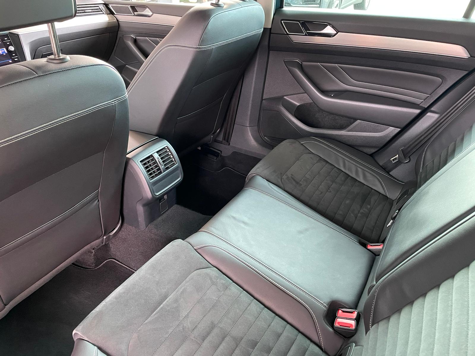 VW Passat Variant 2.0 TDI 200 Elegance DSG 4m-6