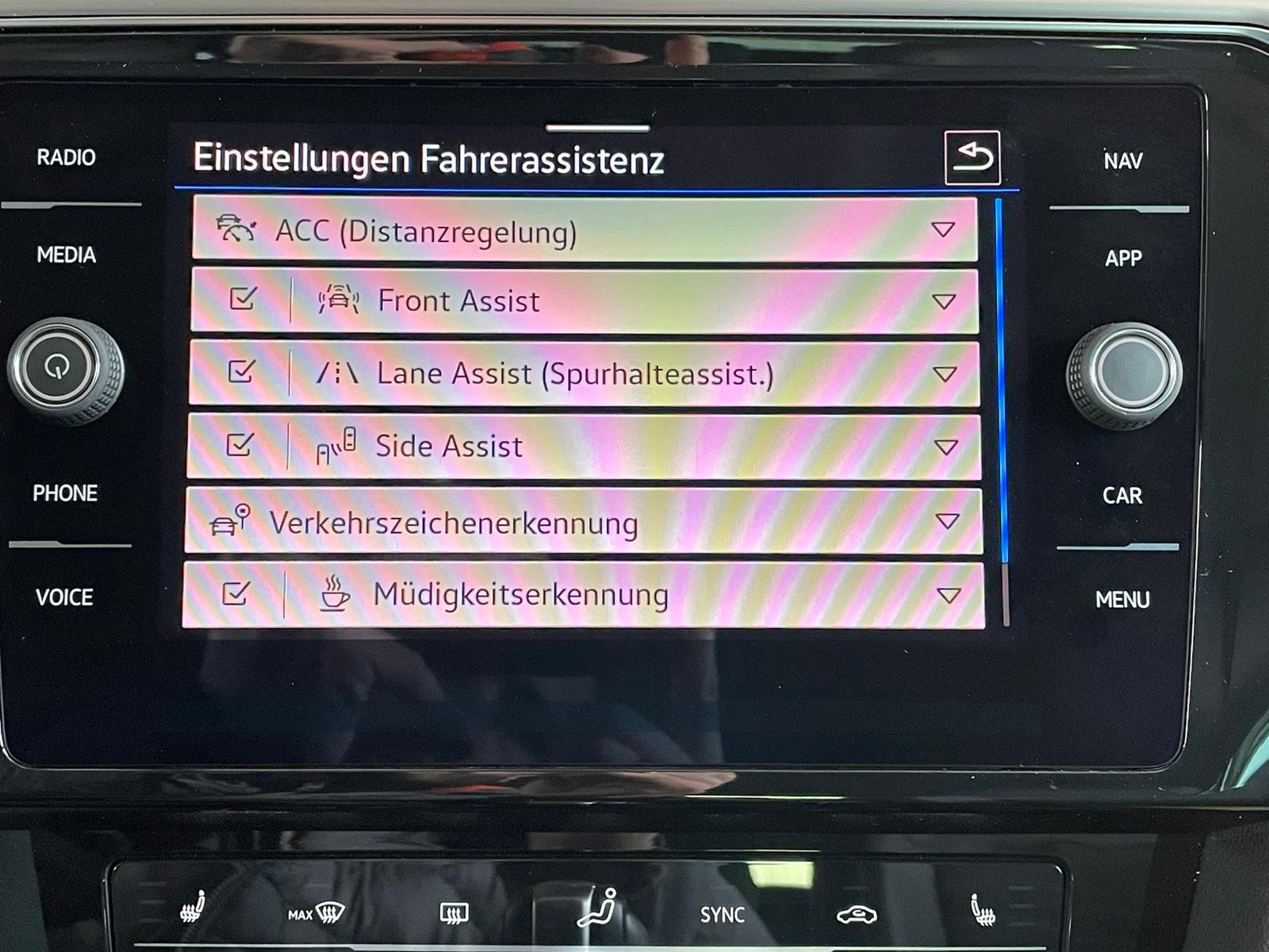 VW Passat Variant 2.0 TDI 200 Elegance DSG 4m-14