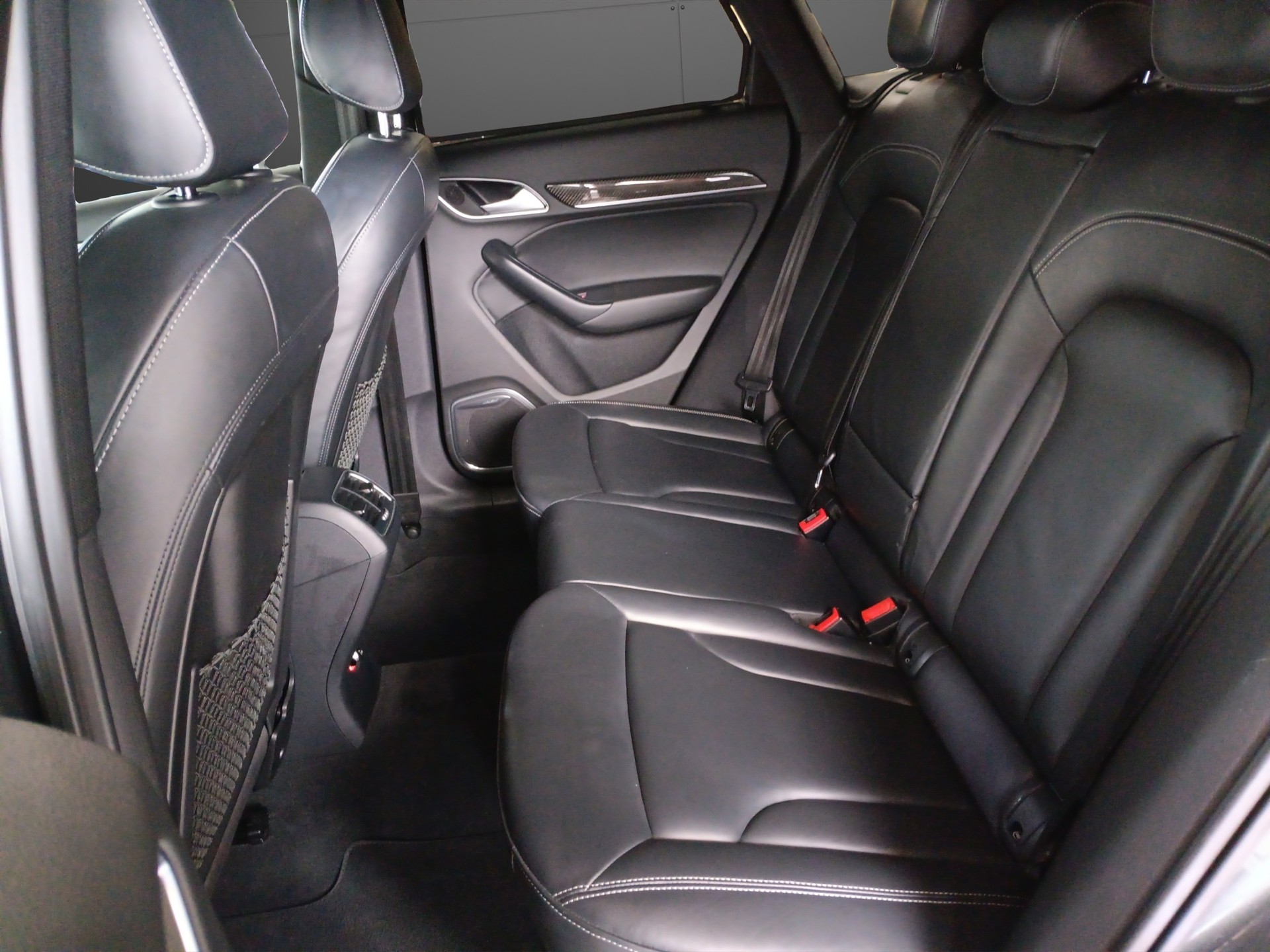 AUDI RS Q3 2.5 TFSI quattro S-tronic - 12