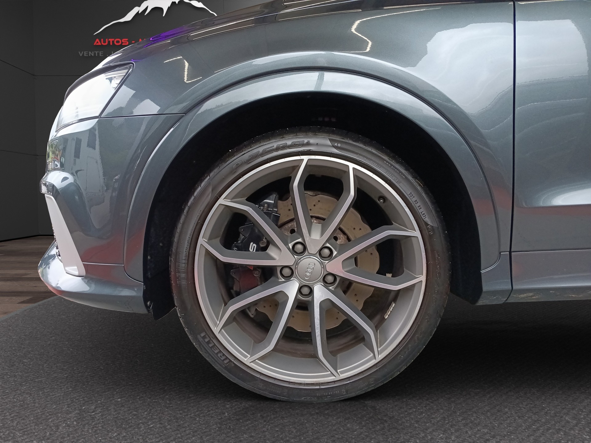AUDI RS Q3 2.5 TFSI quattro S-tronic - 19