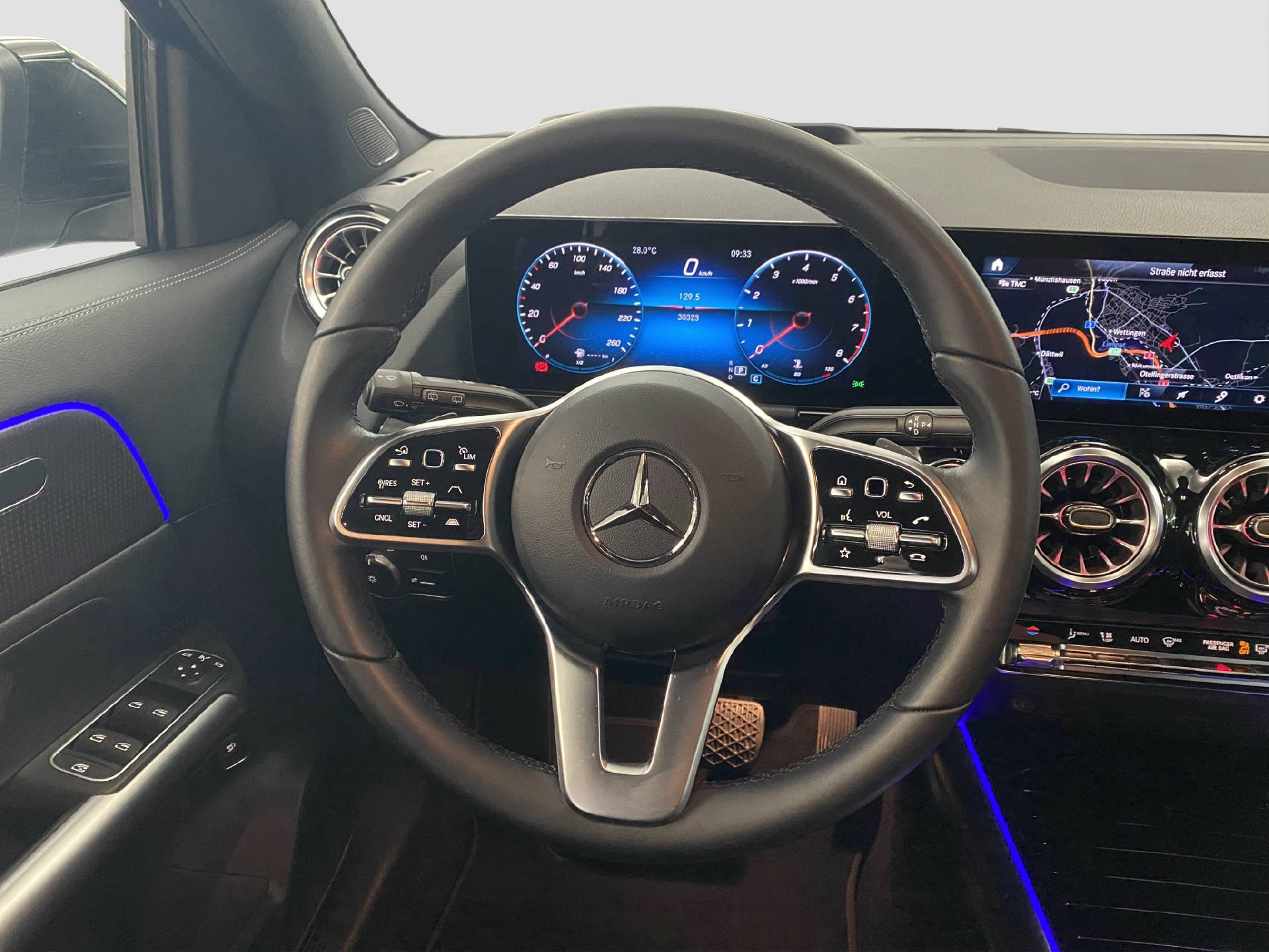 MERCEDES-BENZ GLA 200 Progressive 4MATIC - 9