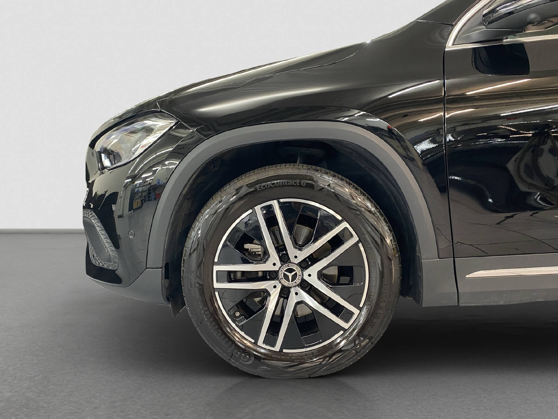 MERCEDES-BENZ GLA 200 Progressive 4MATIC - 6