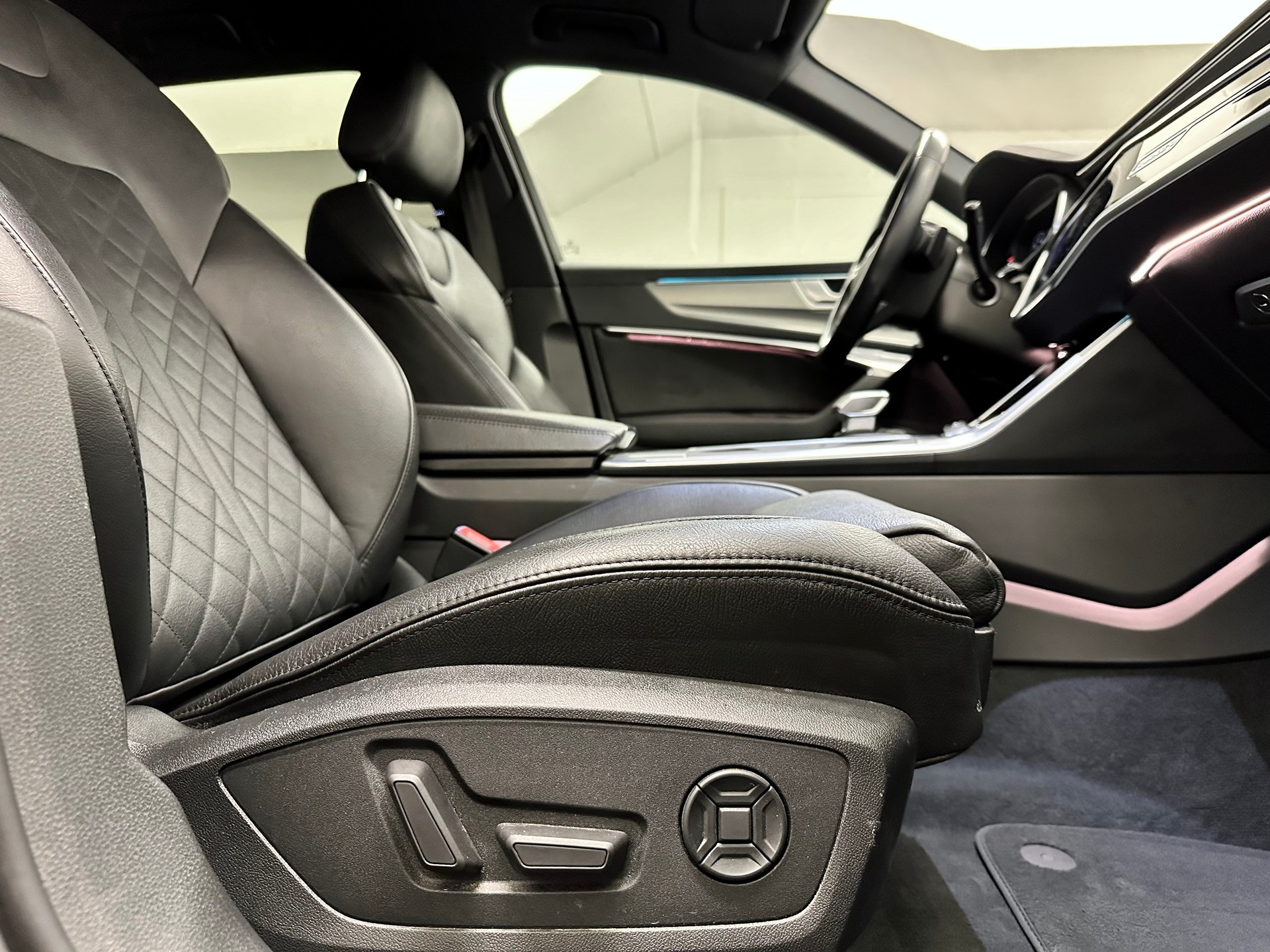 AUDI A6 Avant 45 TFSI Sport S-tronic quattro - 17