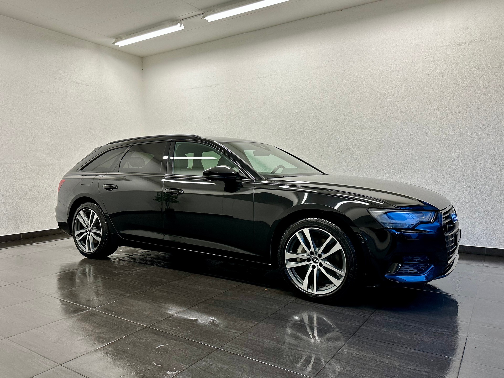 AUDI A6 Avant 45 TFSI Sport S-tronic quattro