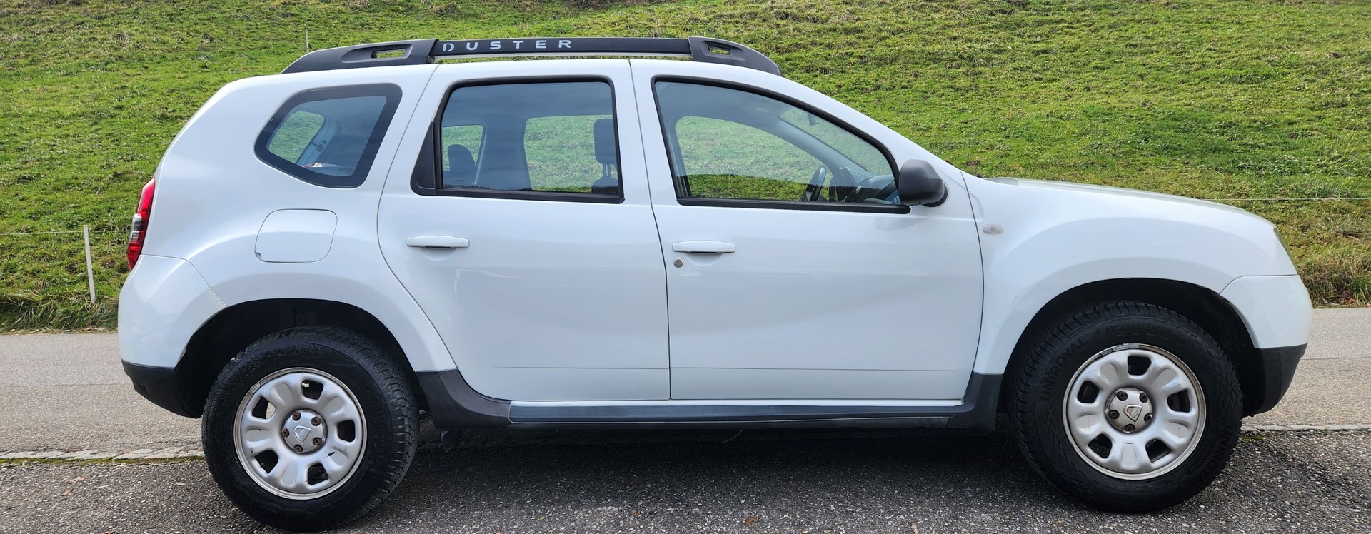 DACIA Duster 1.6 Lauréate 4x4 - 3